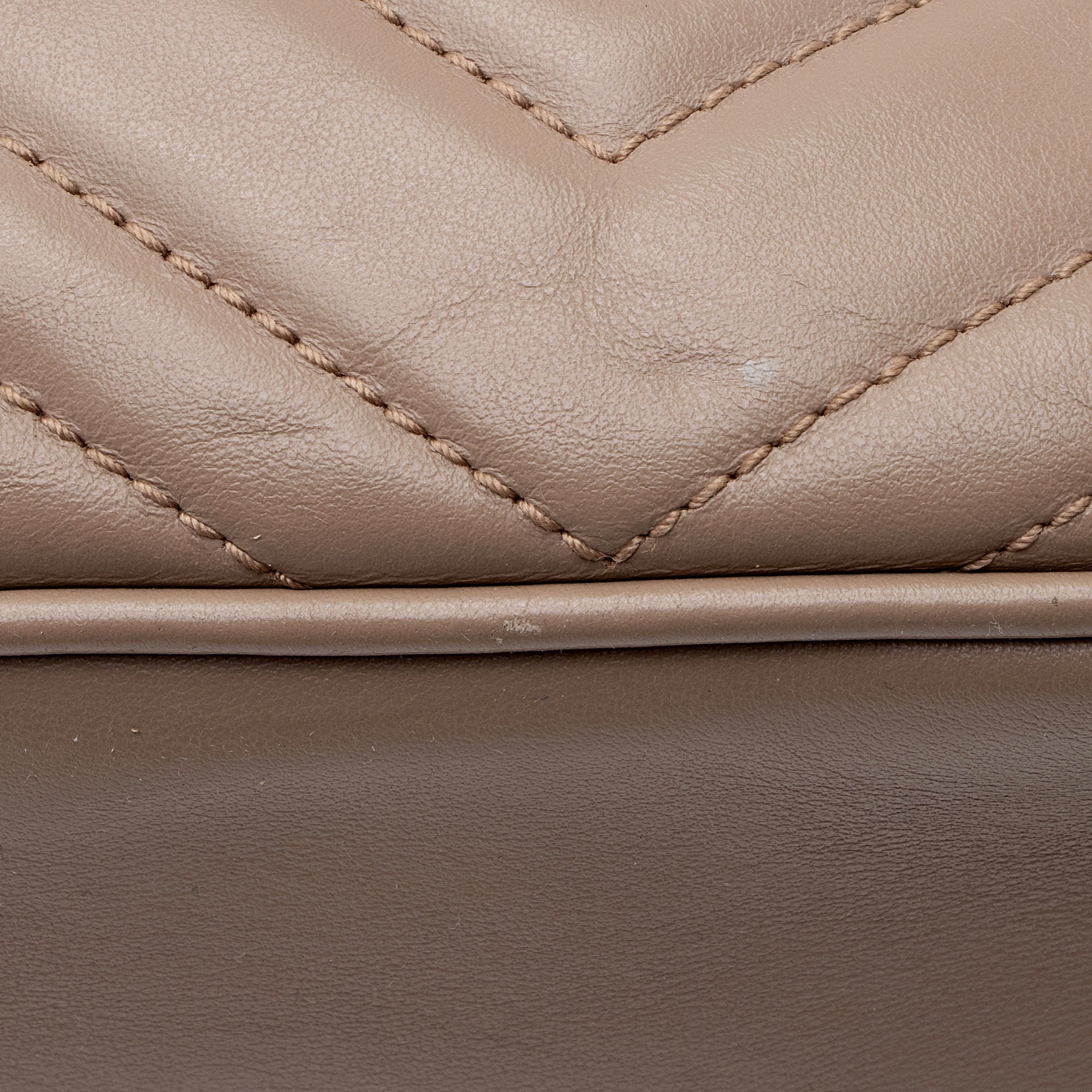Gucci Matelasse Leather GG Marmont Small Shoulder Bag (SHF-LVfFFC)