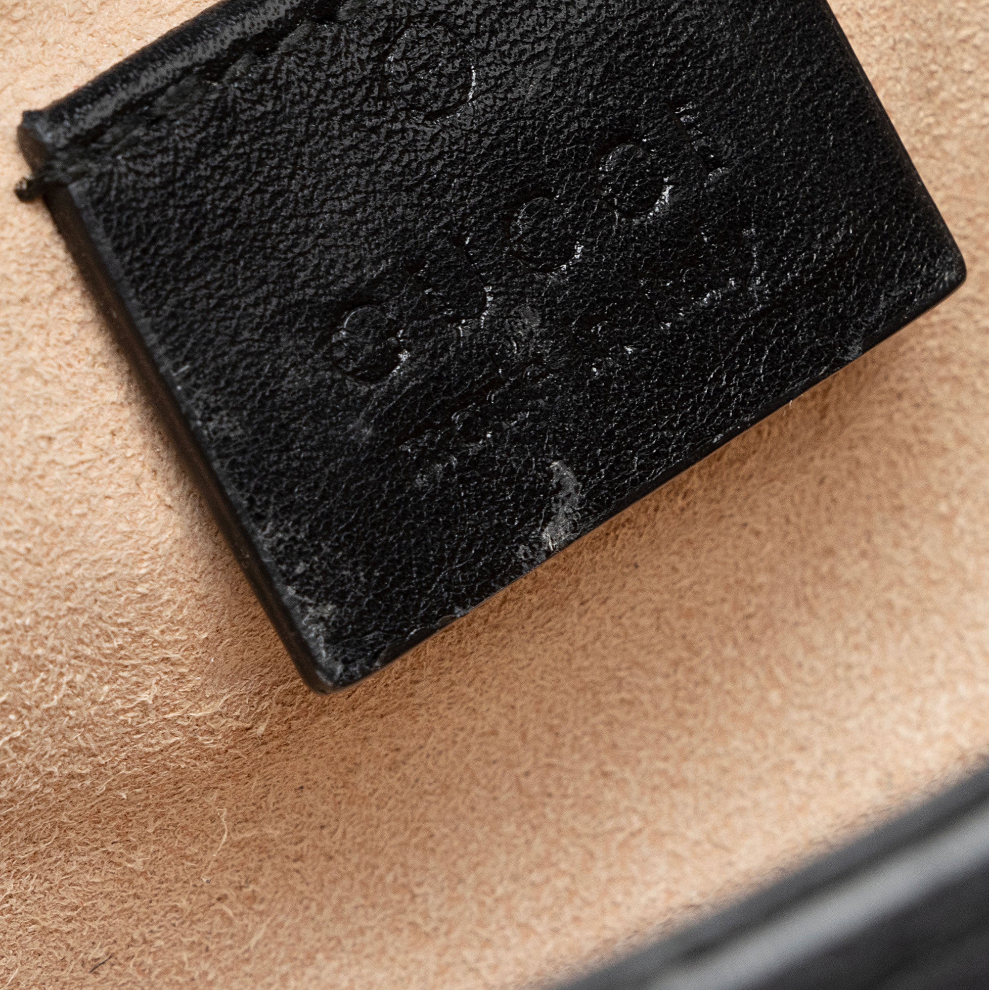Gucci Matelasse Leather GG Marmont Super Mini Bag (SHF-PG5W8B)