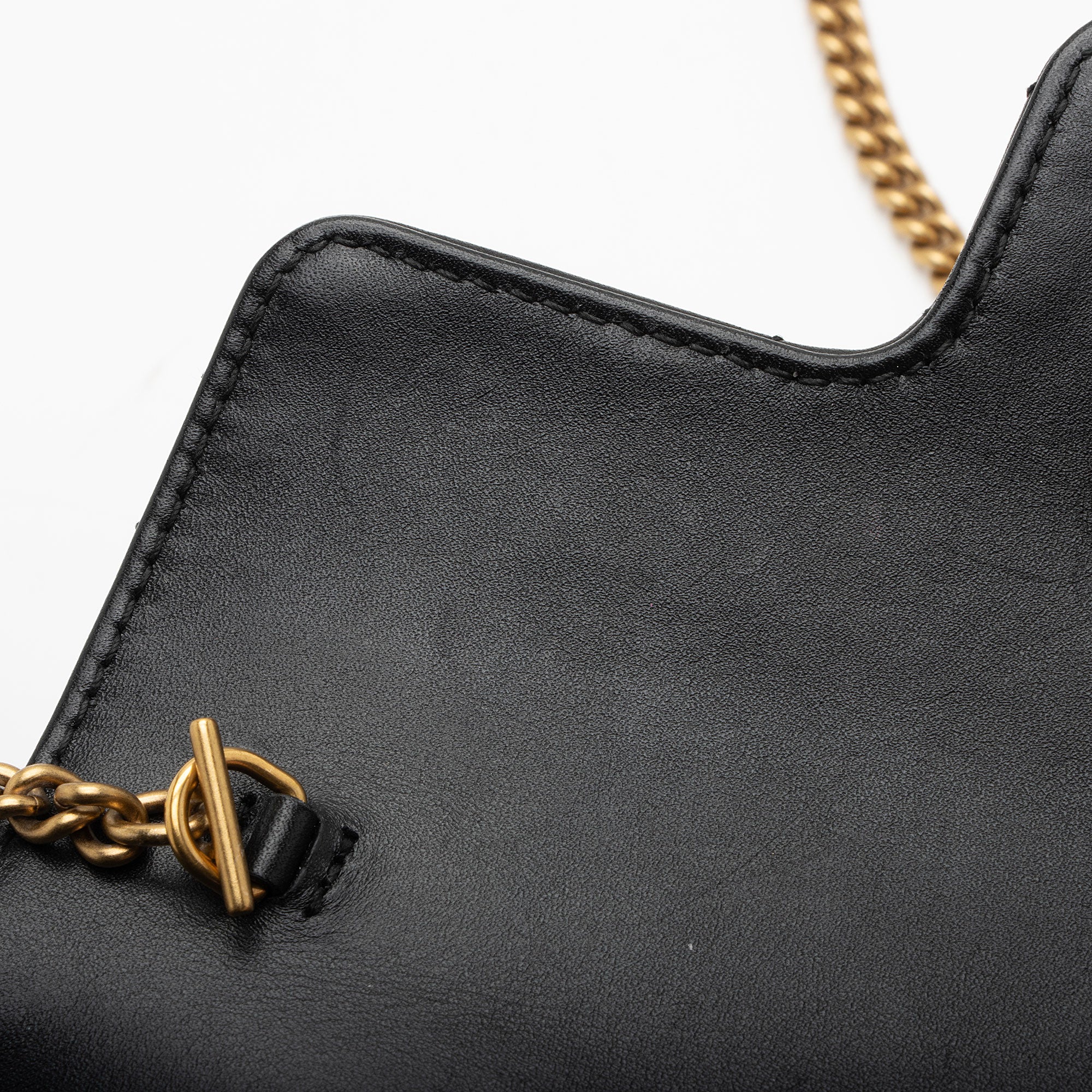Gucci Matelasse Leather GG Marmont Super Mini Flap Bag (SHF-fWvNlT)