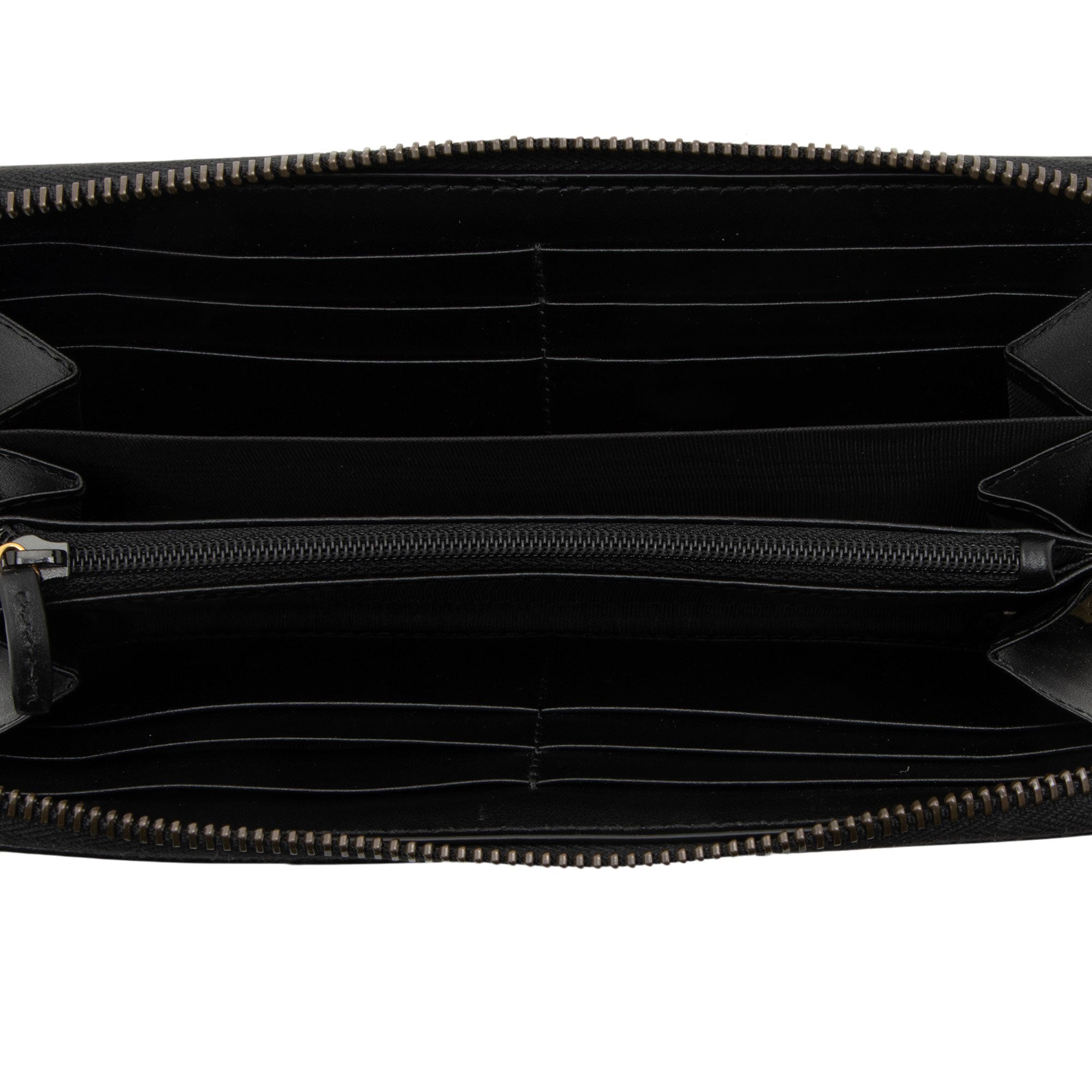 Gucci Matelasse Leather GG Marmont Zip Wallet