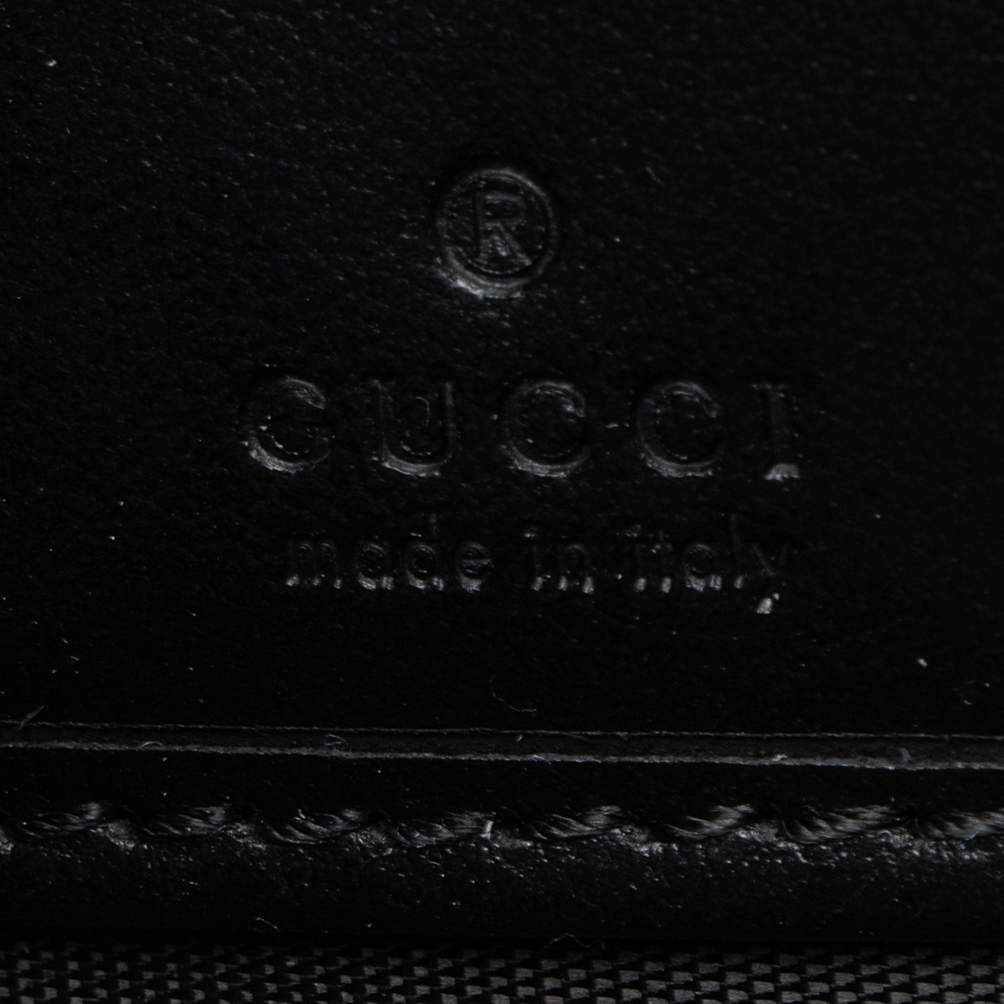 Gucci Matelasse Leather GG Marmont Zip Wallet