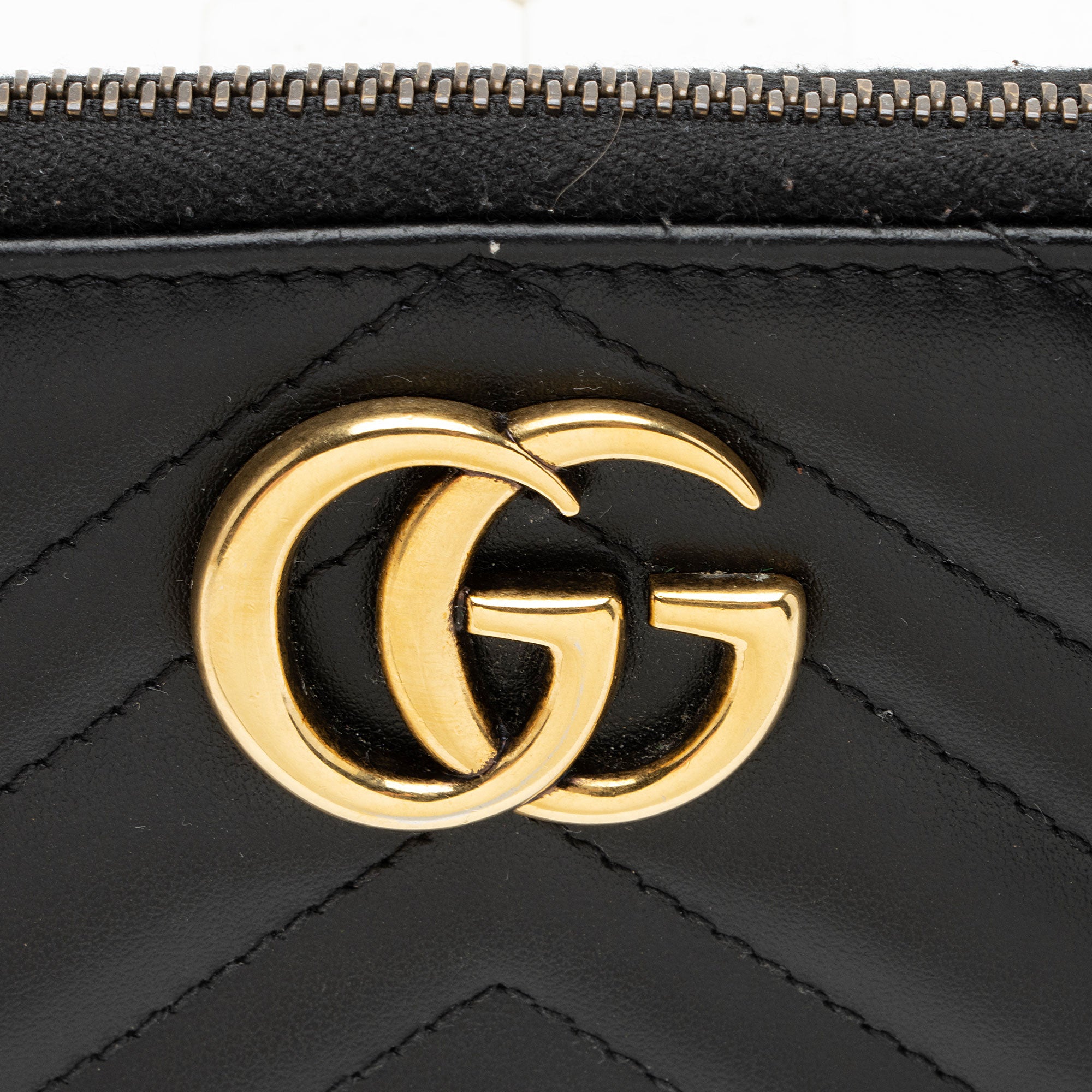 Gucci Matelasse Leather GG Marmont Zip Wallet