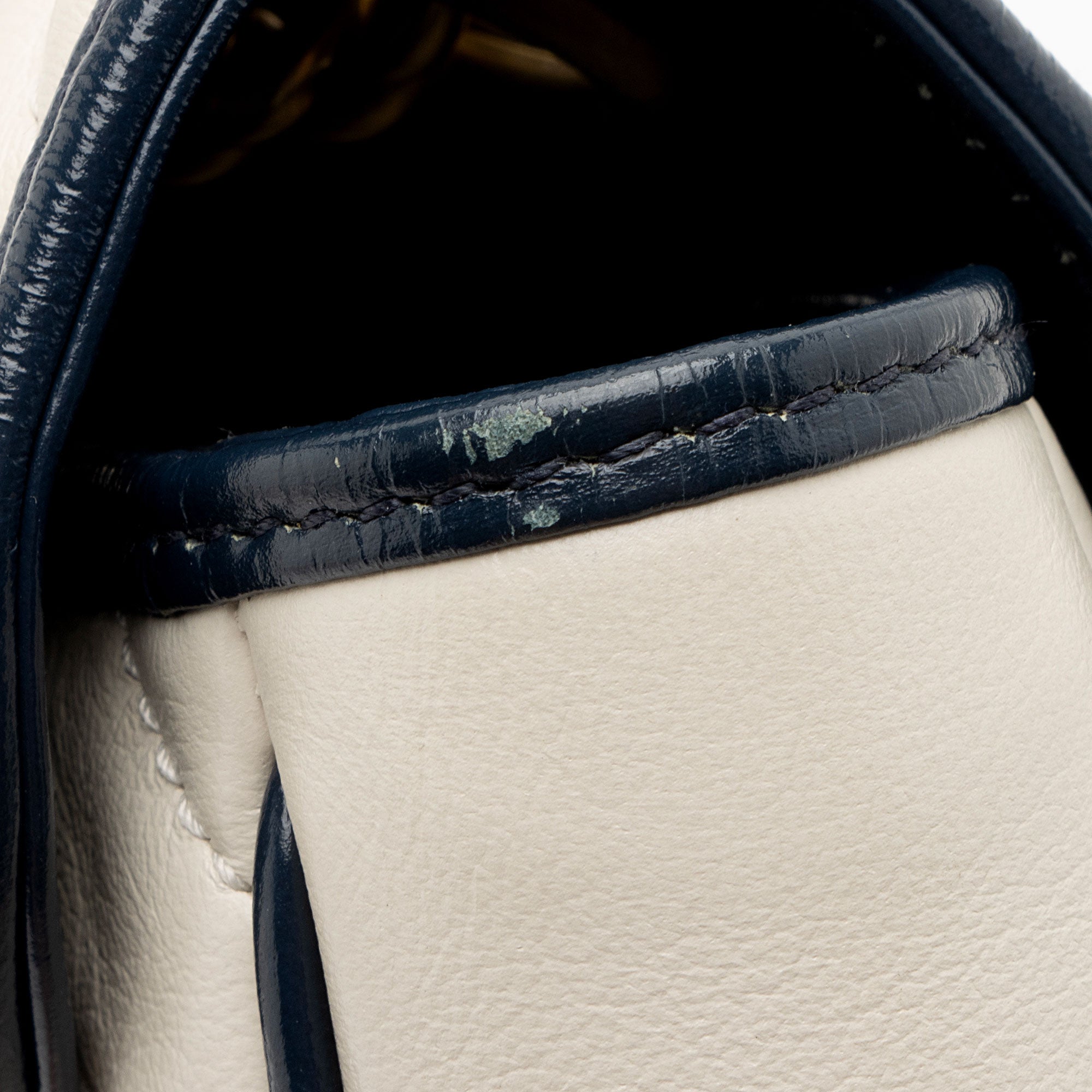 Gucci Matelasse Leather Torchon GG Marmont Medium Flap Bag