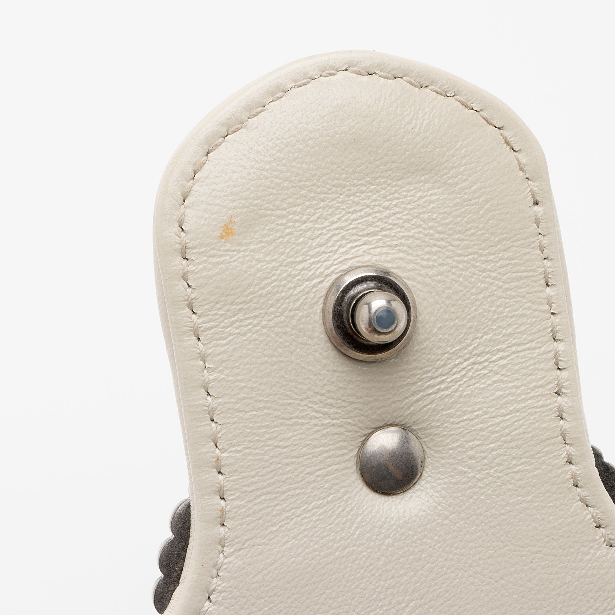 Gucci Matelasse Leather Torchon GG Marmont Small Flap Bag (SHF-V987rt)