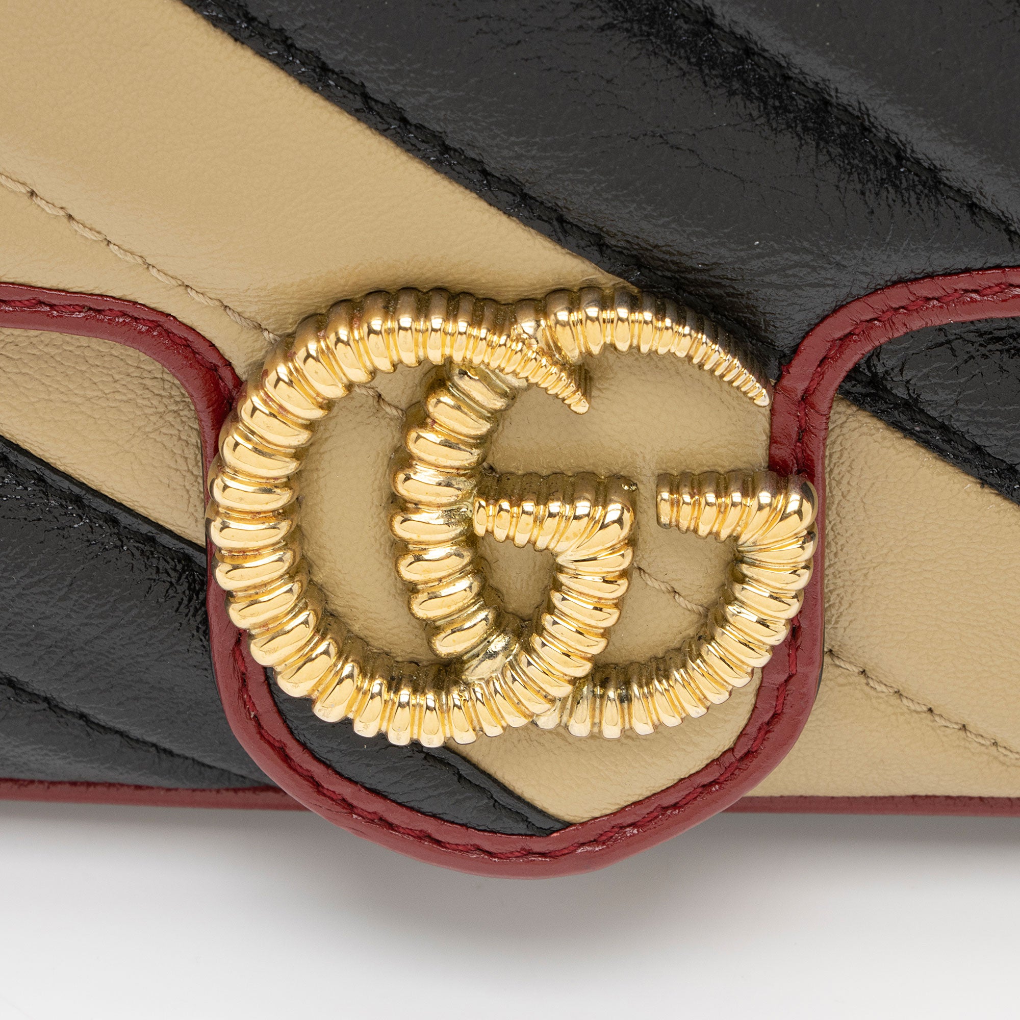 Gucci Matelasse Leather Torchon GG Marmont Super Mini Flap Bag (SHF-qrTyT1)
