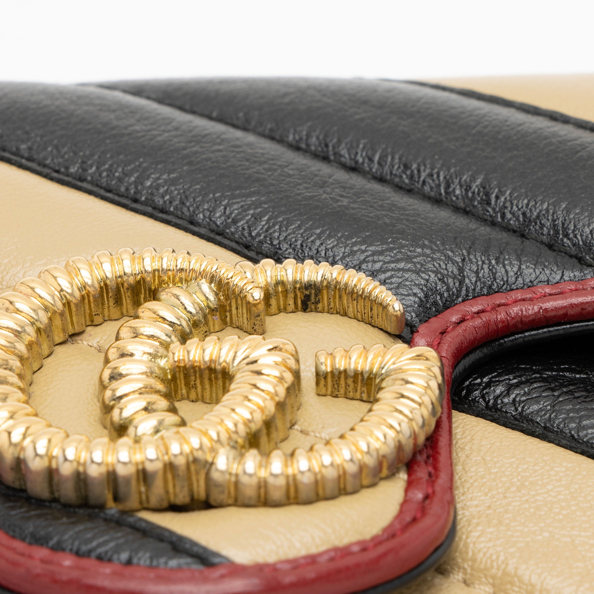 Gucci Matelasse Leather Torchon GG Marmont Super Mini Flap Bag (SHF-qrTyT1)