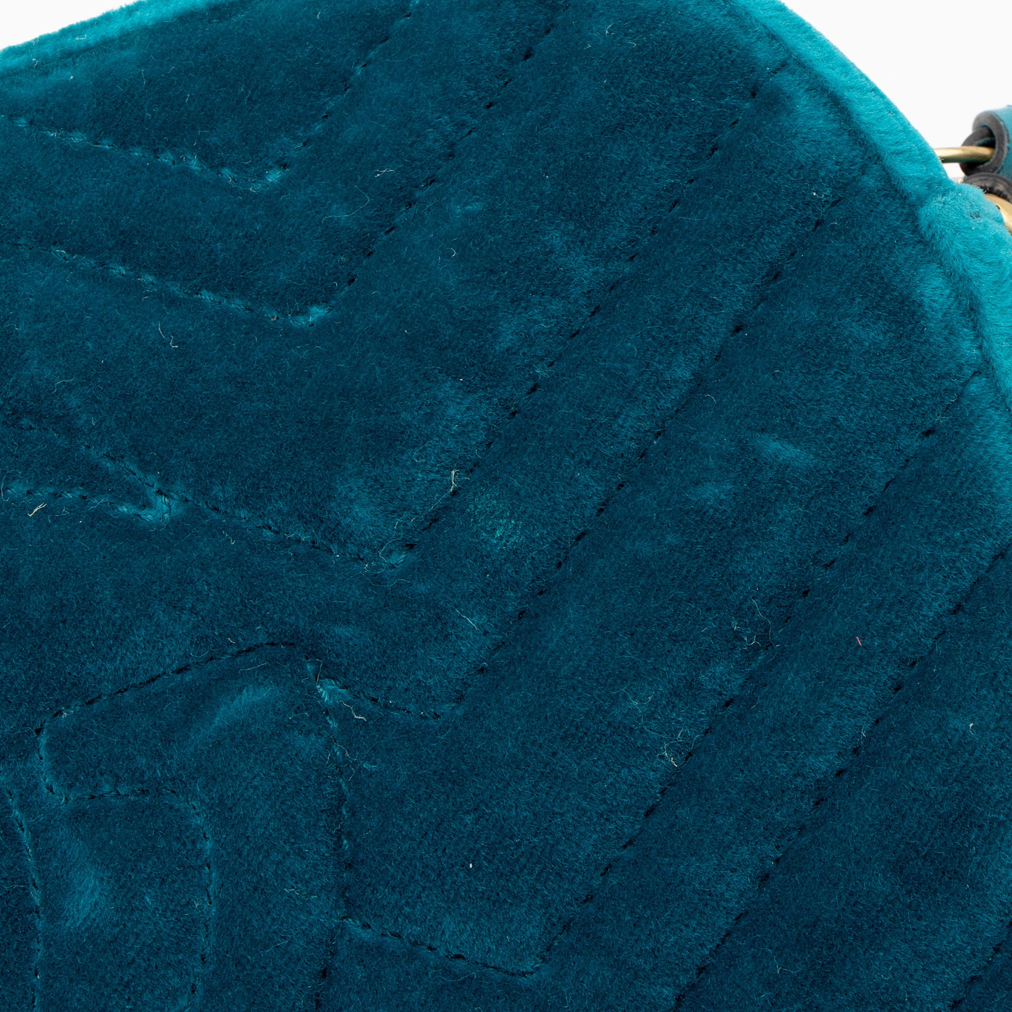 Gucci Matelasse Velvet GG Marmont Small Shoulder Bag (SHF-YA81zd)