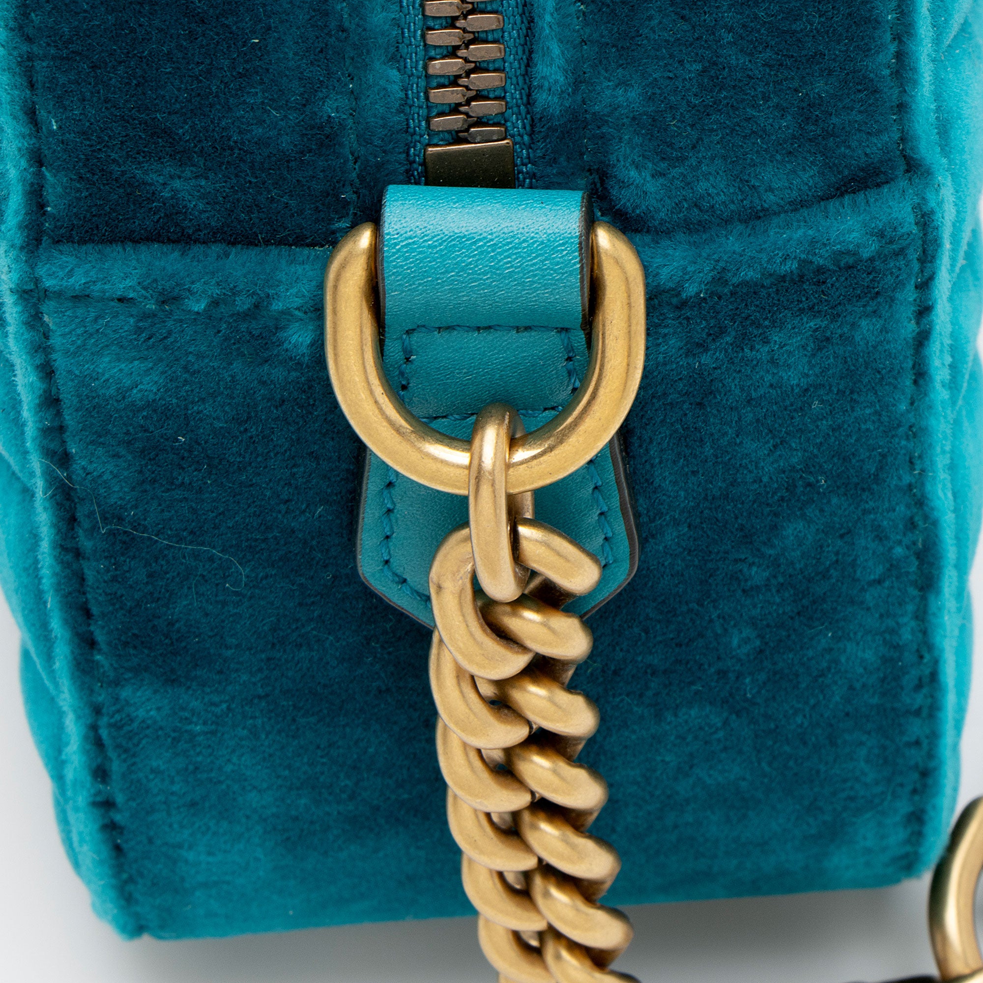 Gucci Matelasse Velvet GG Marmont Small Shoulder Bag (SHF-YA81zd)