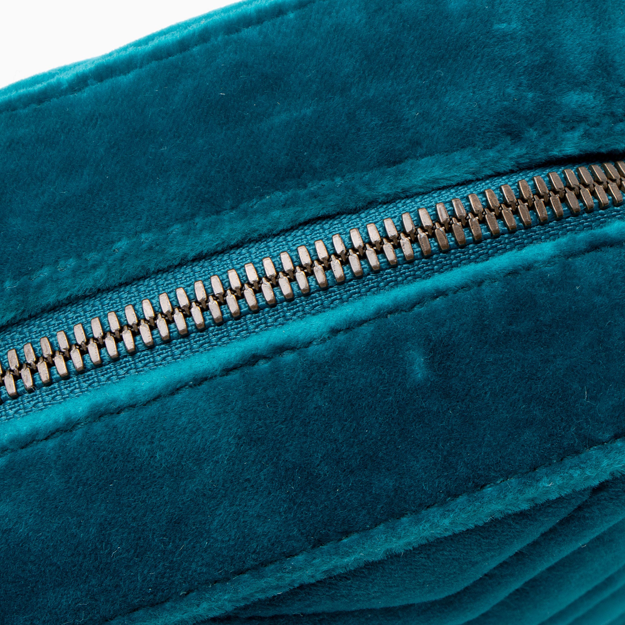 Gucci Matelasse Velvet GG Marmont Small Shoulder Bag (SHF-YA81zd)