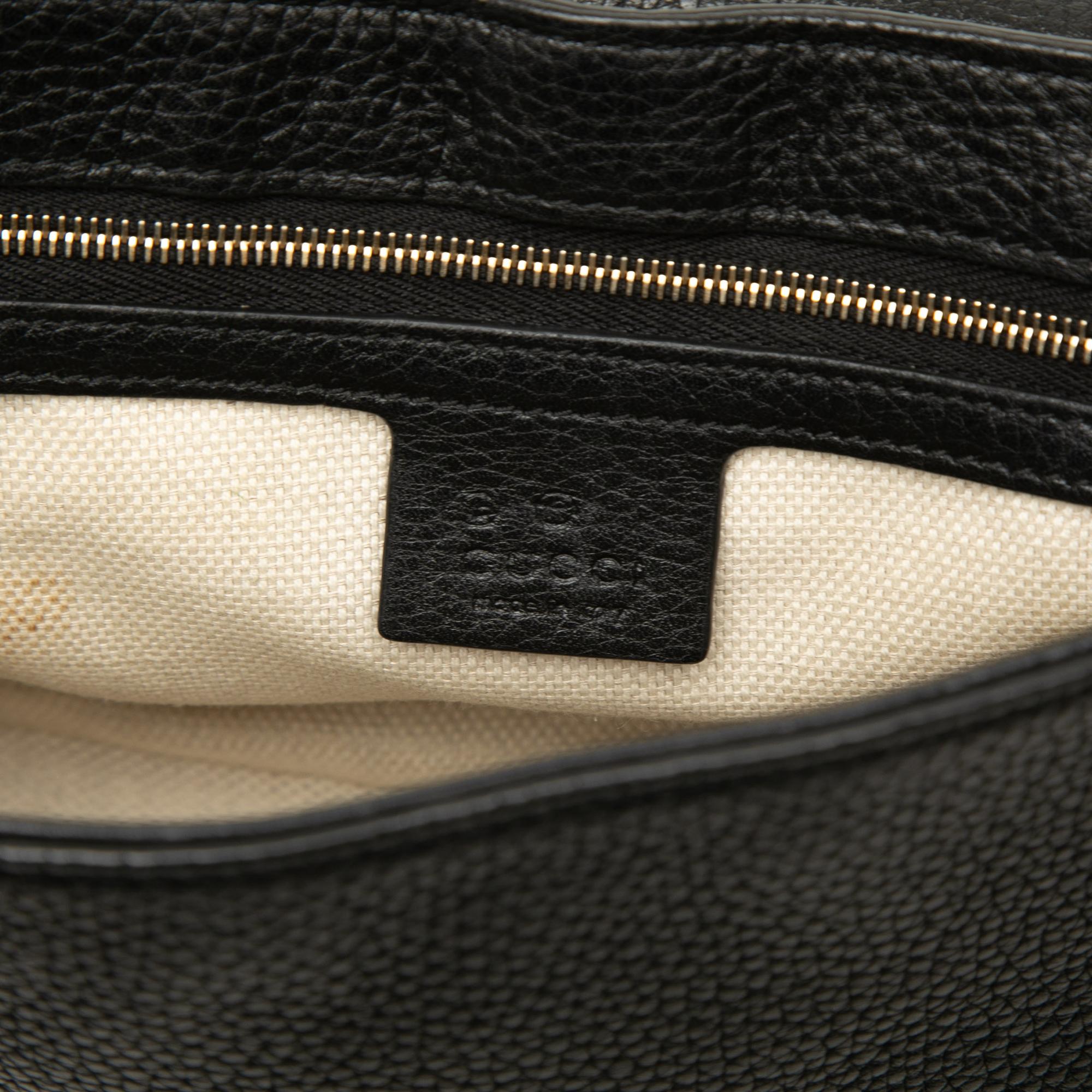 Gucci Medium Calfskin Soho Chain Flap Crossbody