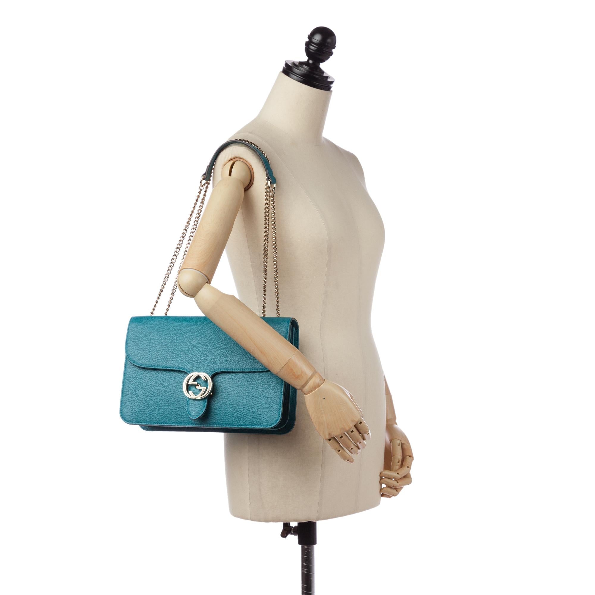 Gucci Medium Interlocking G Leather Crossbody Bag (SHG-32622)