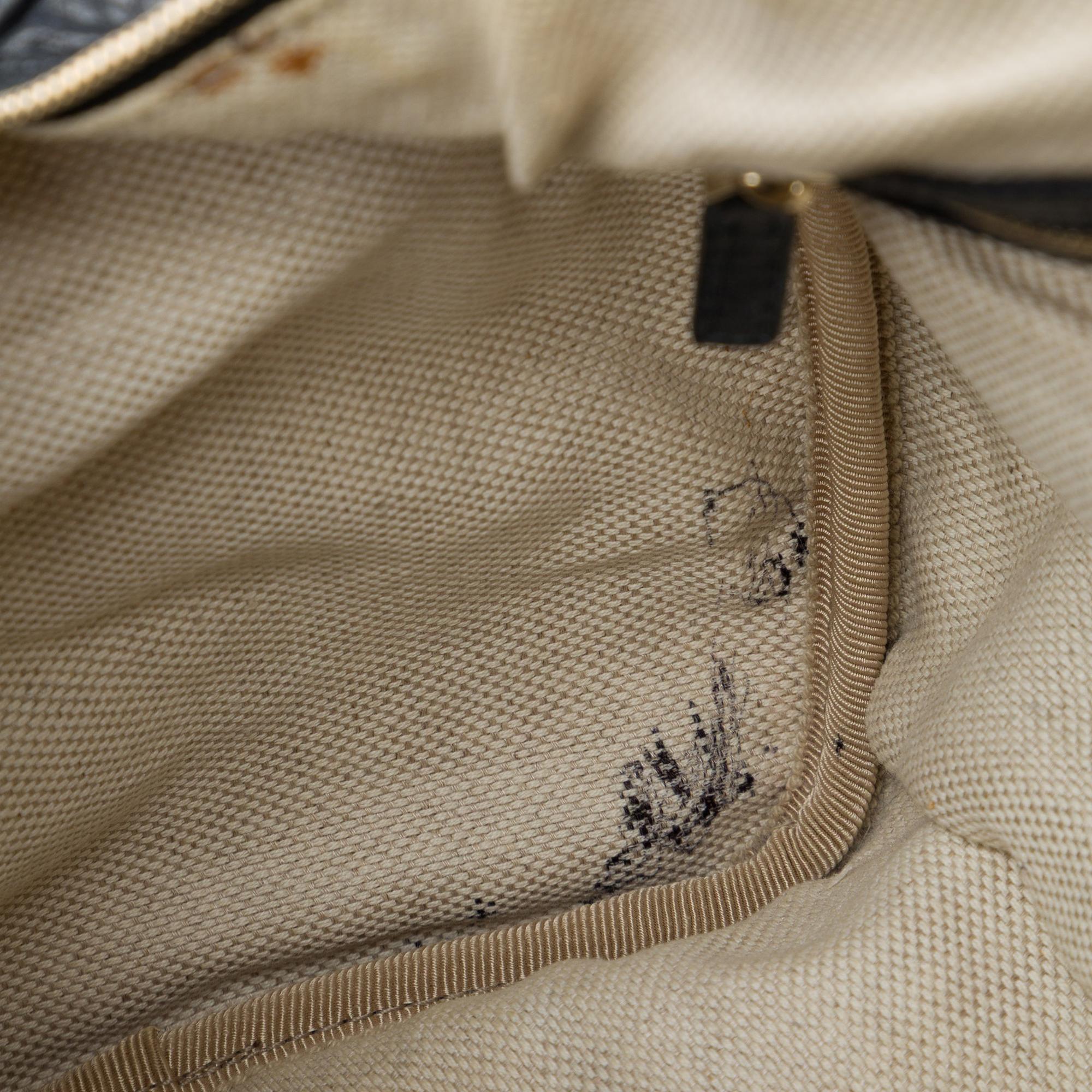 Gucci Medium Pebbled Calfskin Soho Boston Bag