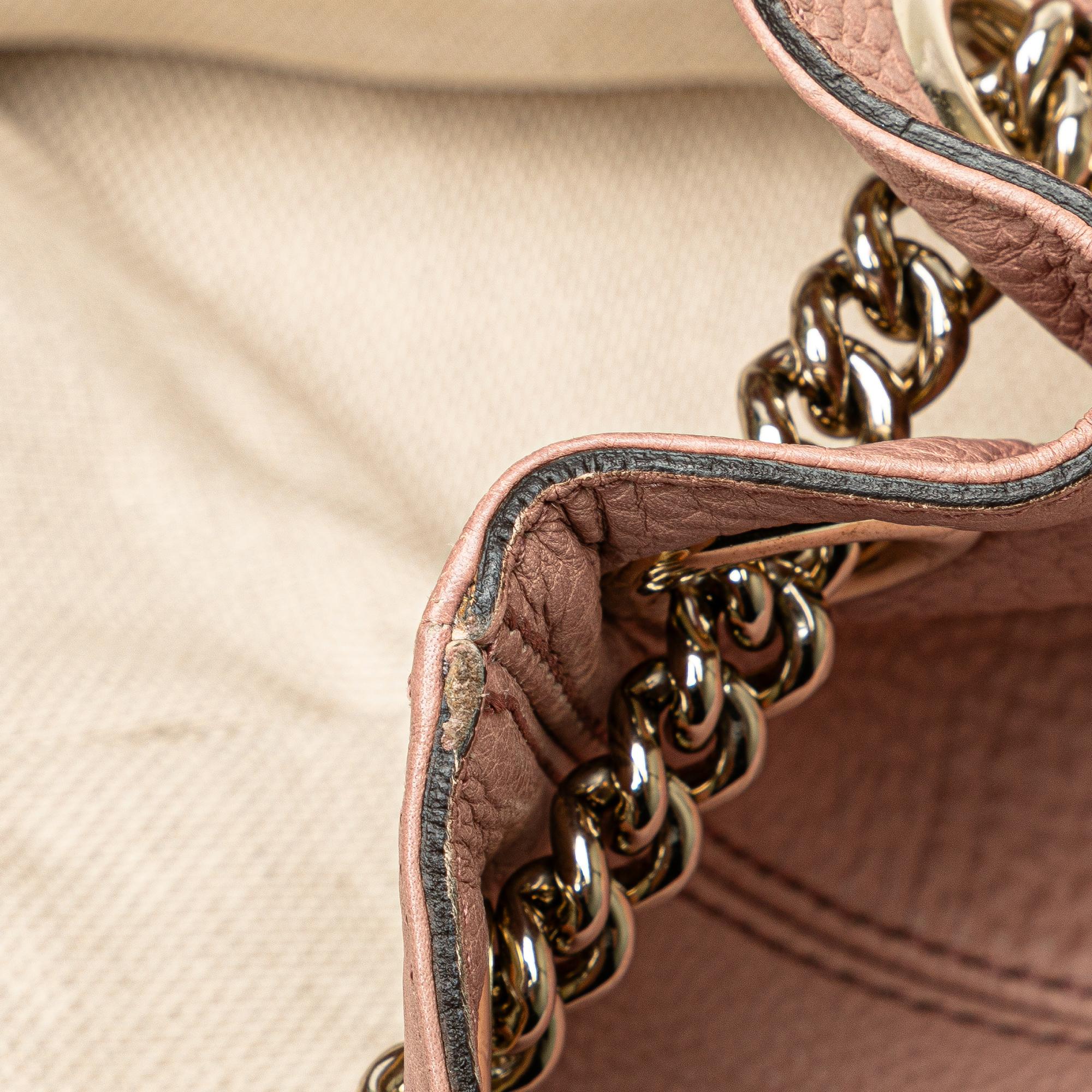 Gucci Medium Soho Chain Tote (SHG-wQHoQ0)