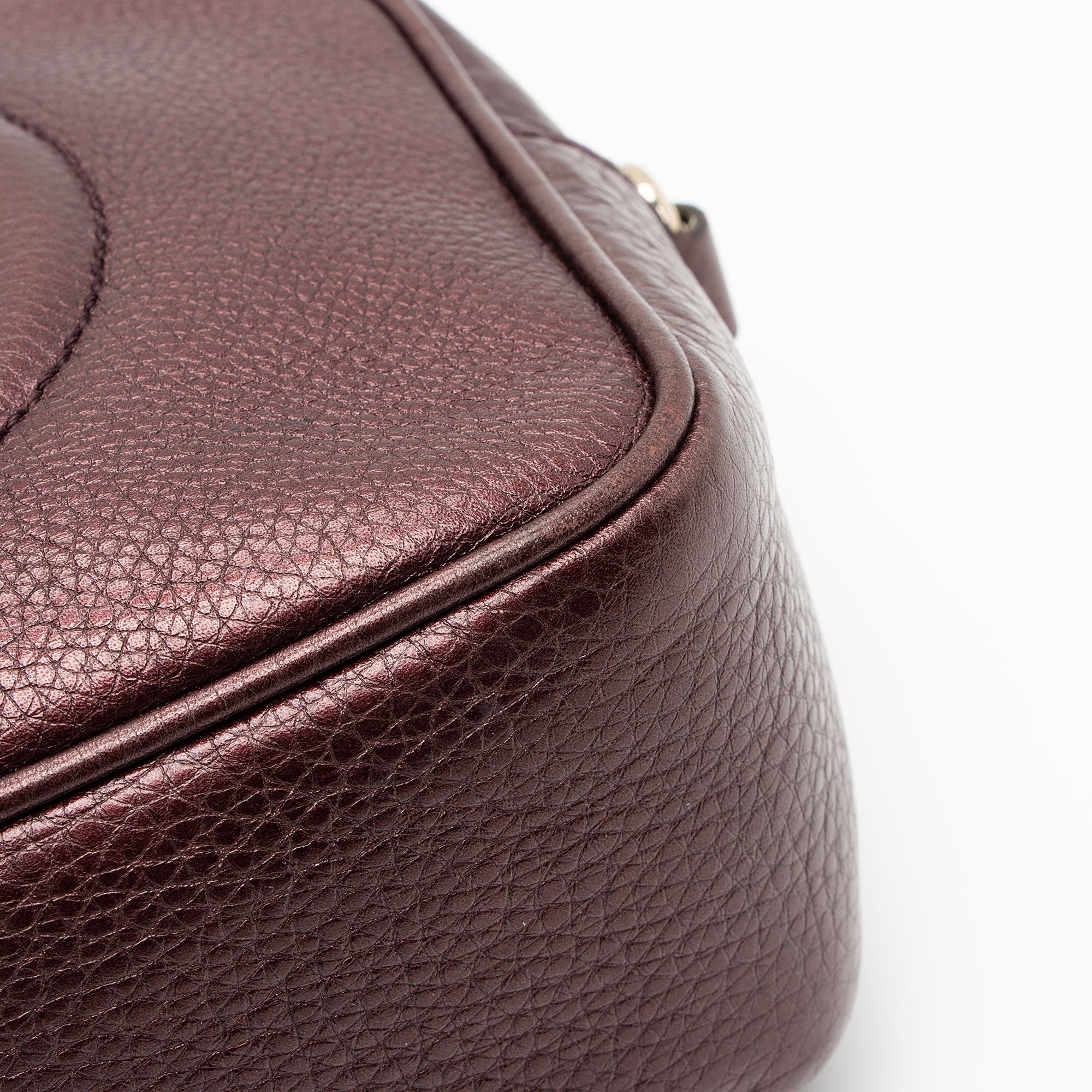 Gucci Metallic Leather Soho Disco Bag (SHF-ABYRP2)