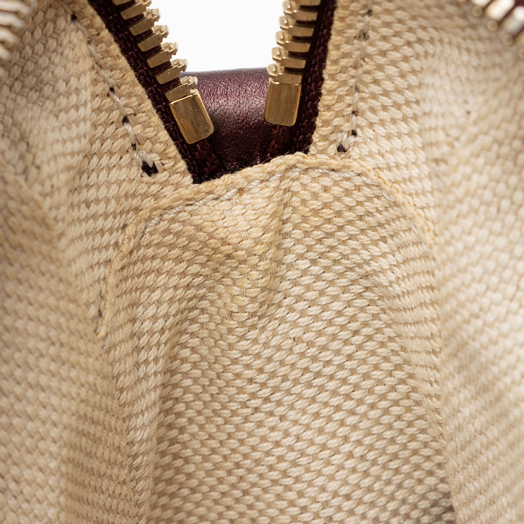 Gucci Metallic Leather Soho Disco Bag (SHF-ABYRP2)