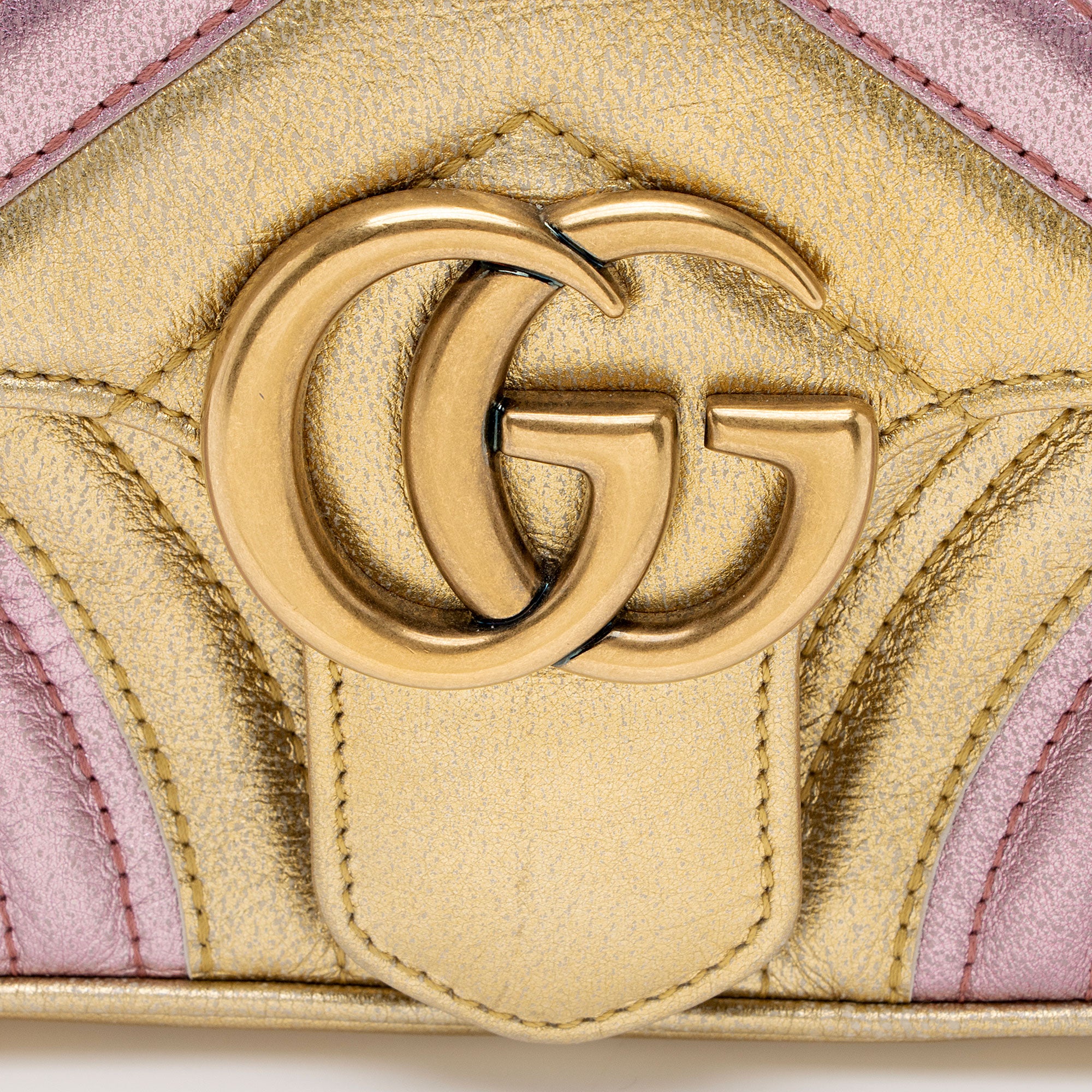 Gucci Metallic Matelasse Leather GG Marmont Mini Flap Shoulder Bag (SHF-6l0XWs)