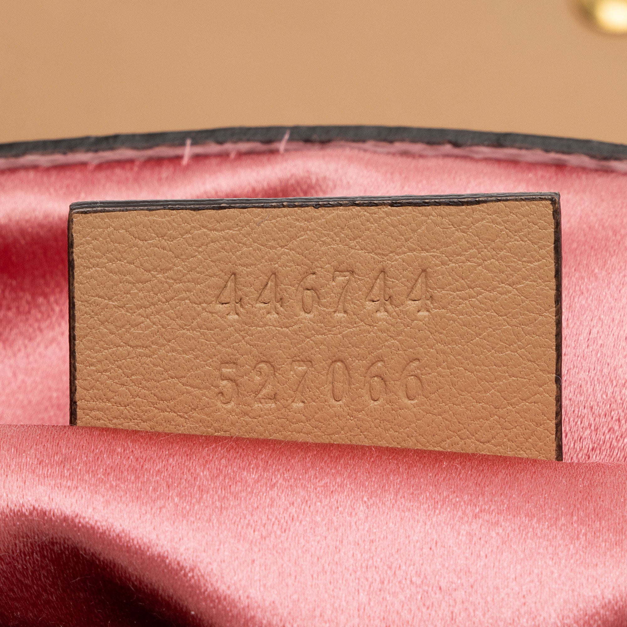 Gucci Metallic Matelasse Leather Pearl GG Marmont Mini Flap Bag (SHF-PMv358)