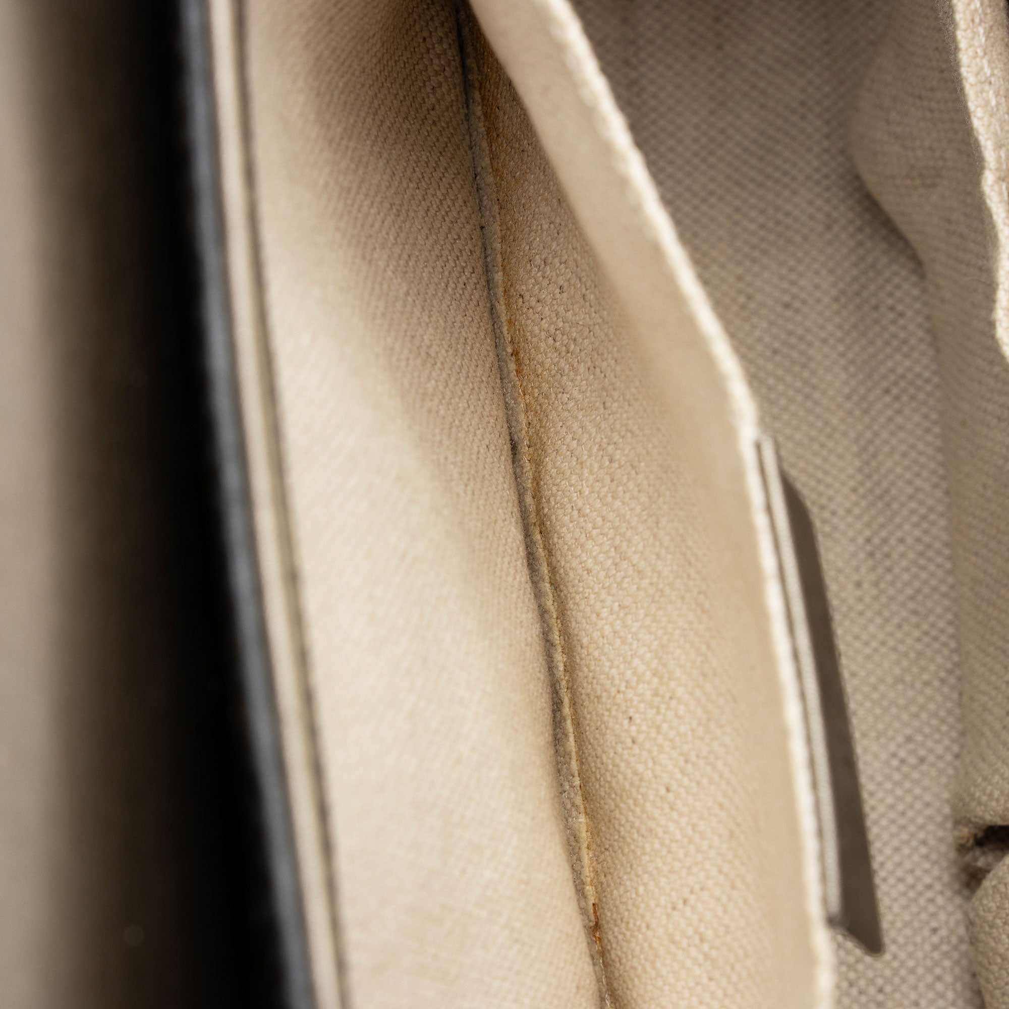 Gucci Metallic Patent Guccissima Leather Emily Medium Shoulder Bag