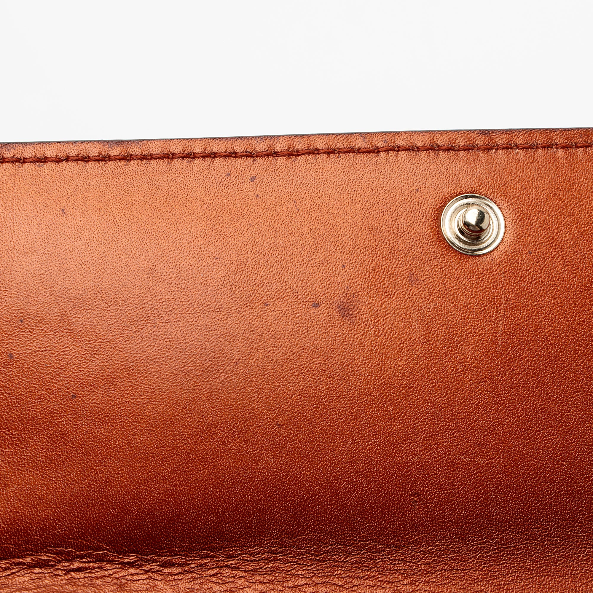 Gucci Metallic Patent Guccissima Leather Heart Logo Wallet (SHF-jwQhWg)