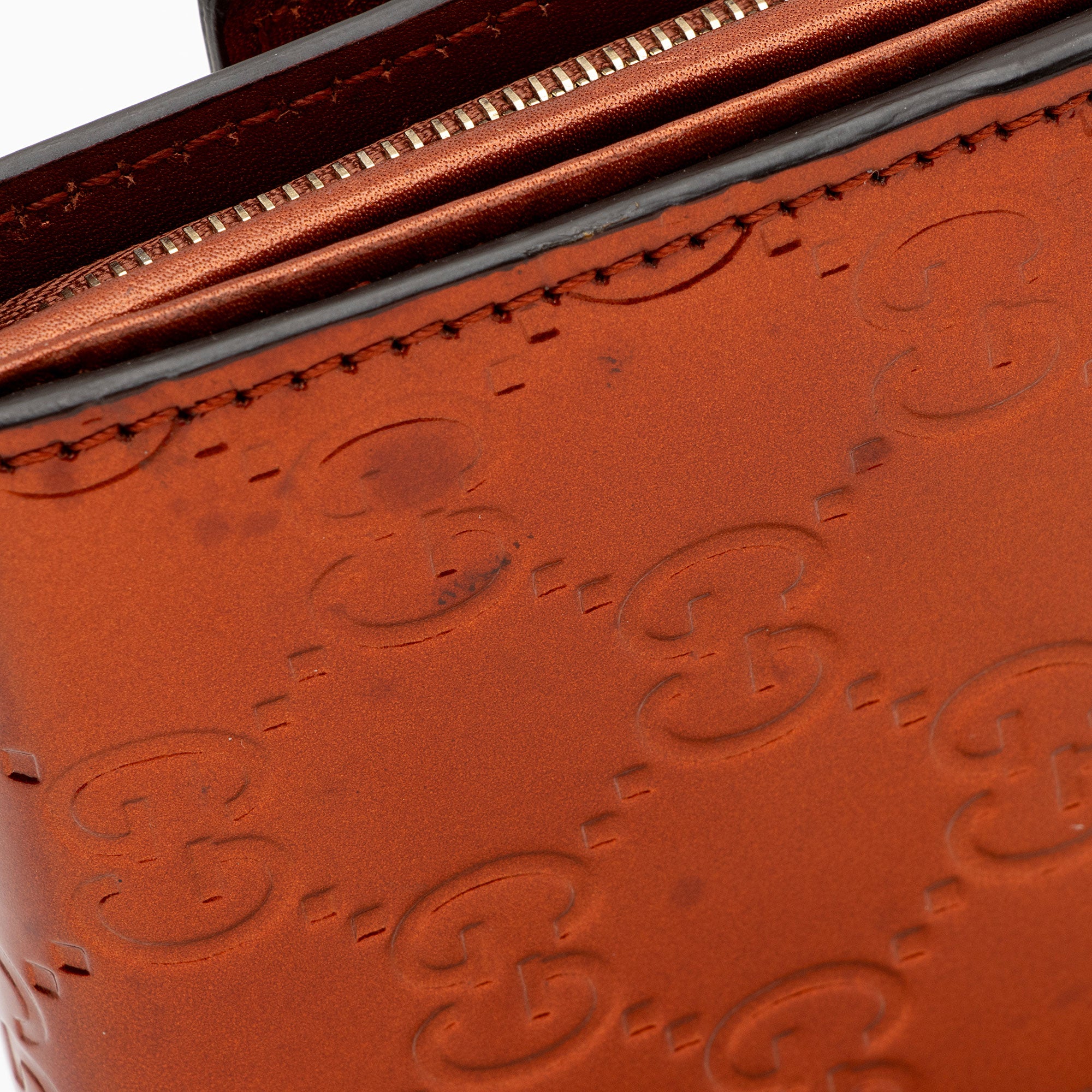 Gucci Metallic Patent Guccissima Leather Heart Logo Wallet (SHF-jwQhWg)