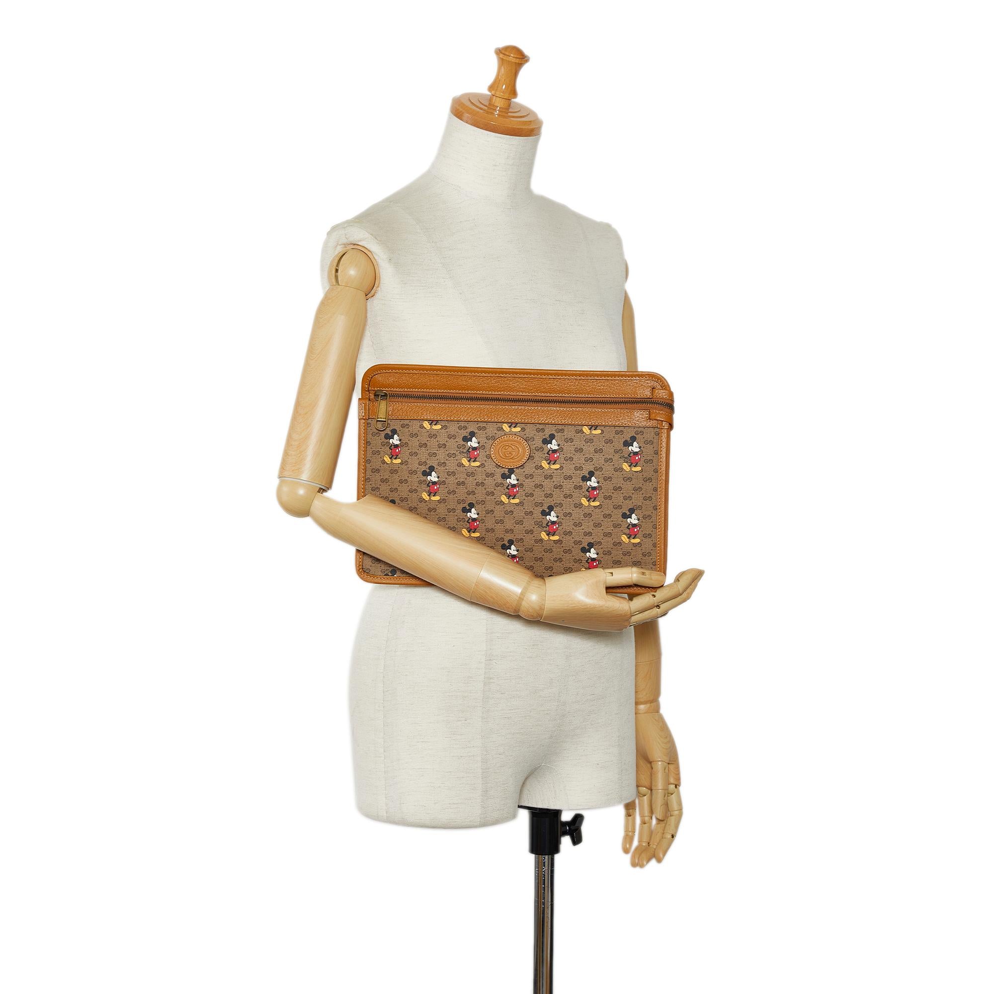 Gucci Micro GG Mickey Mouse Pouch (SHG-Ko1f35)