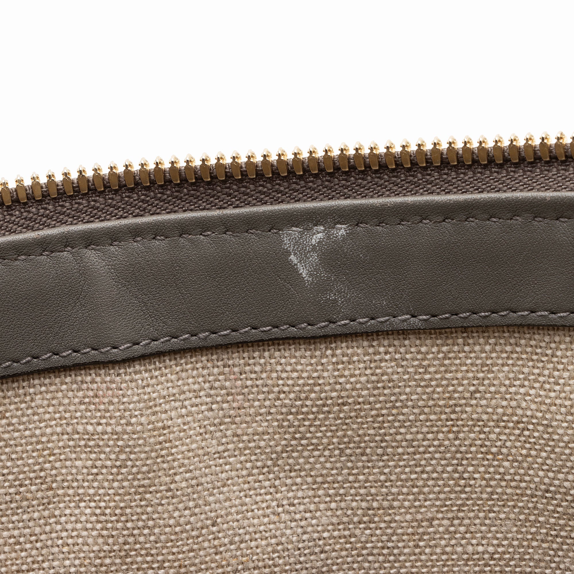 Gucci Microguccissima Leather Joy Small Zip Tote (SHF-KKh5Fm)