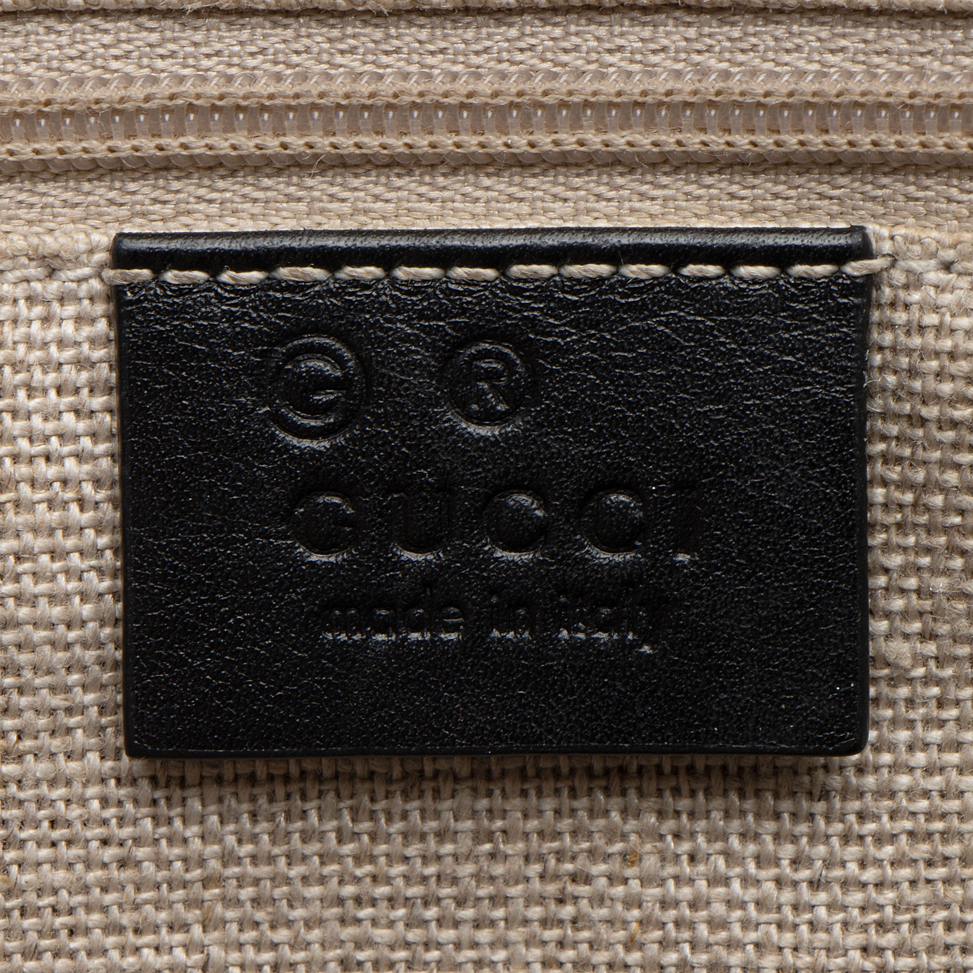 Gucci Microguccissima Leather Joy Small Zip Tote (SHF-EjECwm)