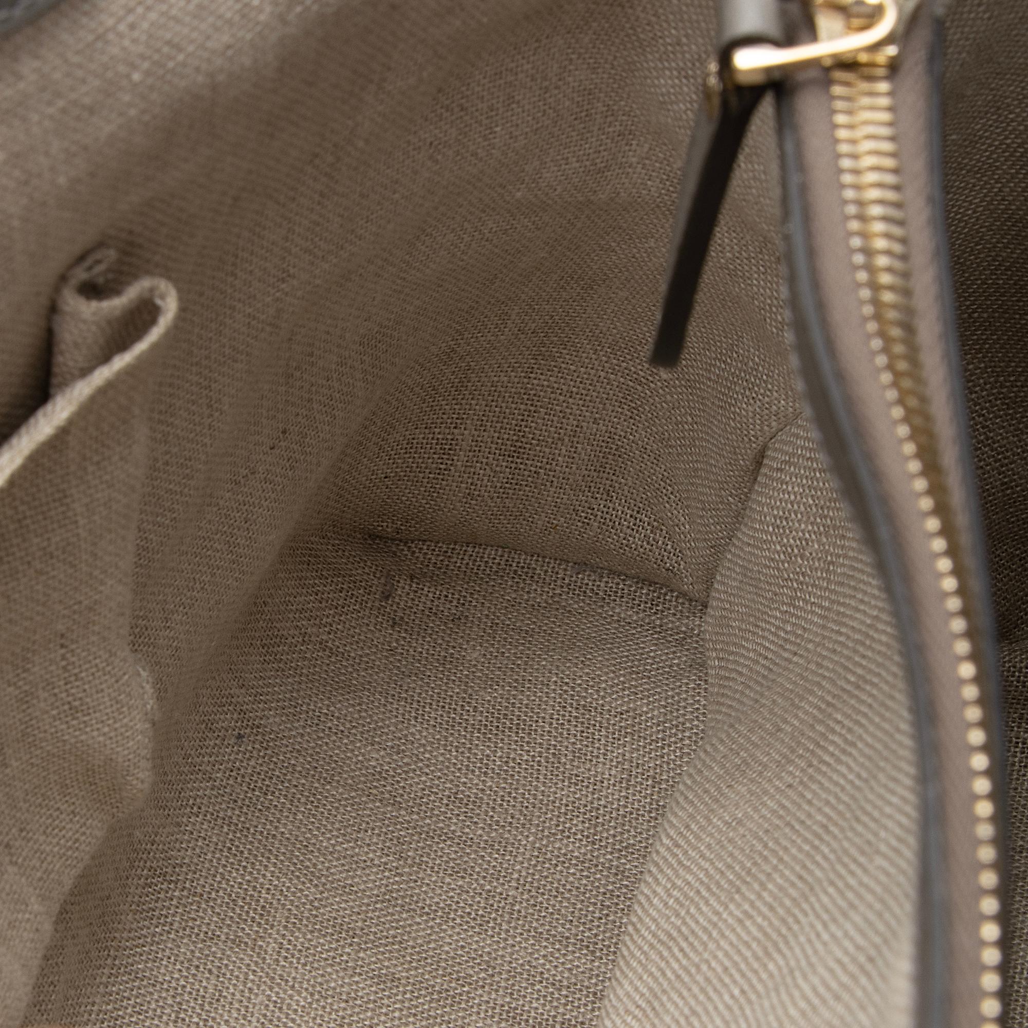 Gucci Microguccissima Leather Soft Medium Tote (SHF-23258)