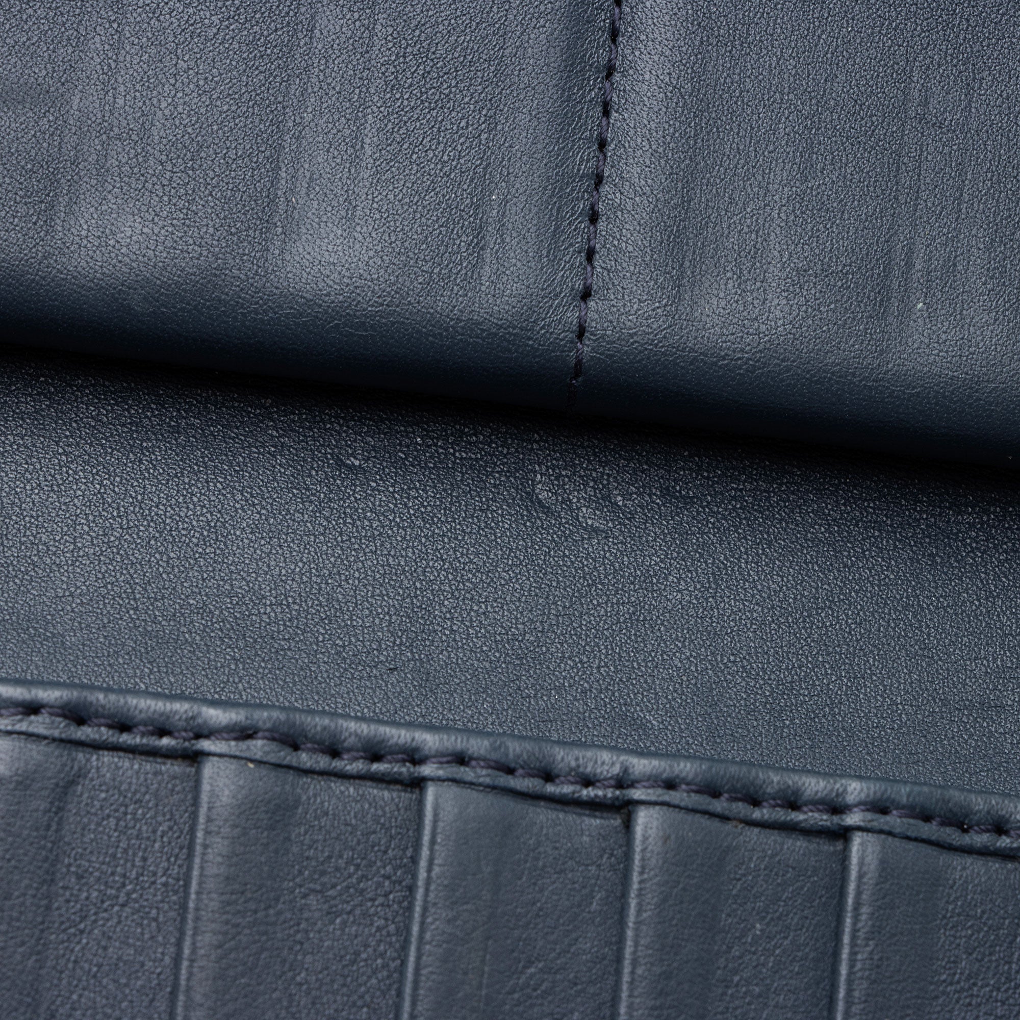 Gucci Microguccissima Leather Zip Around Large Organizer Wallet (SHF-YRyip2)