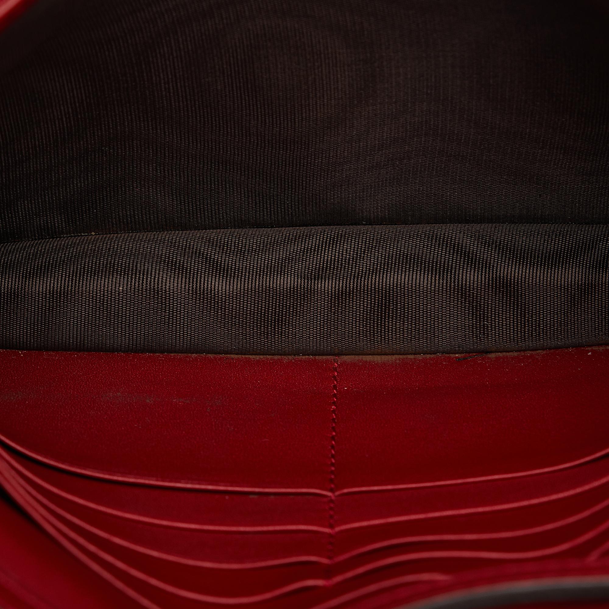 Gucci Microguccissima Long Wallet on Strap (SHG-z0yBHj)