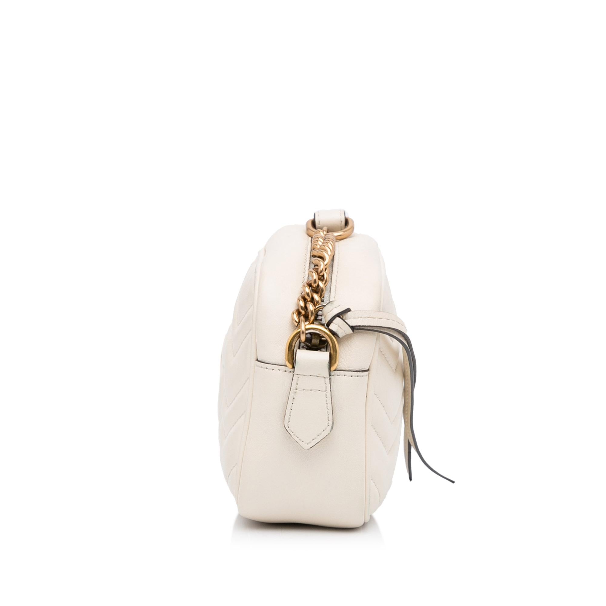 Gucci Mini GG Marmont Matelasse Crossbody (SHG-hPqMcj)