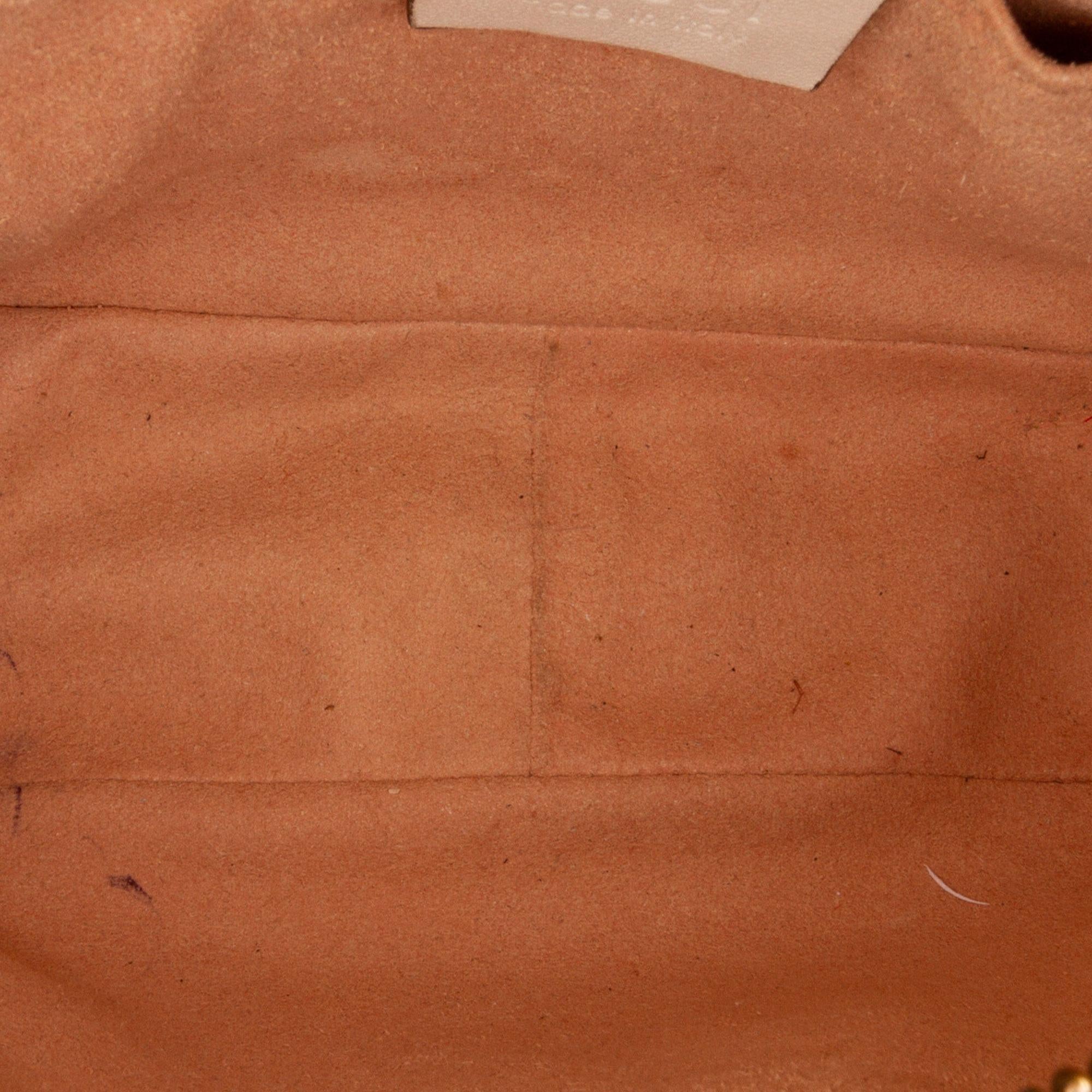 Gucci Mini GG Marmont Matelasse Crossbody (SHG-hPqMcj)