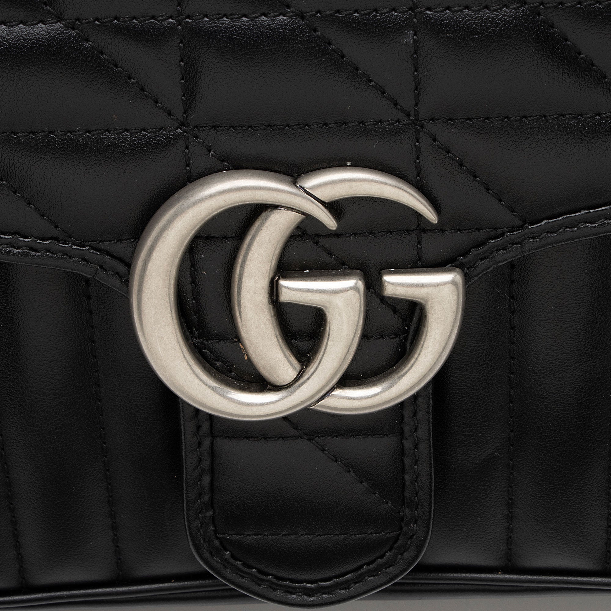 Gucci Mixed Matelasse Leather GG Marmont Aria Medium Flap Bag