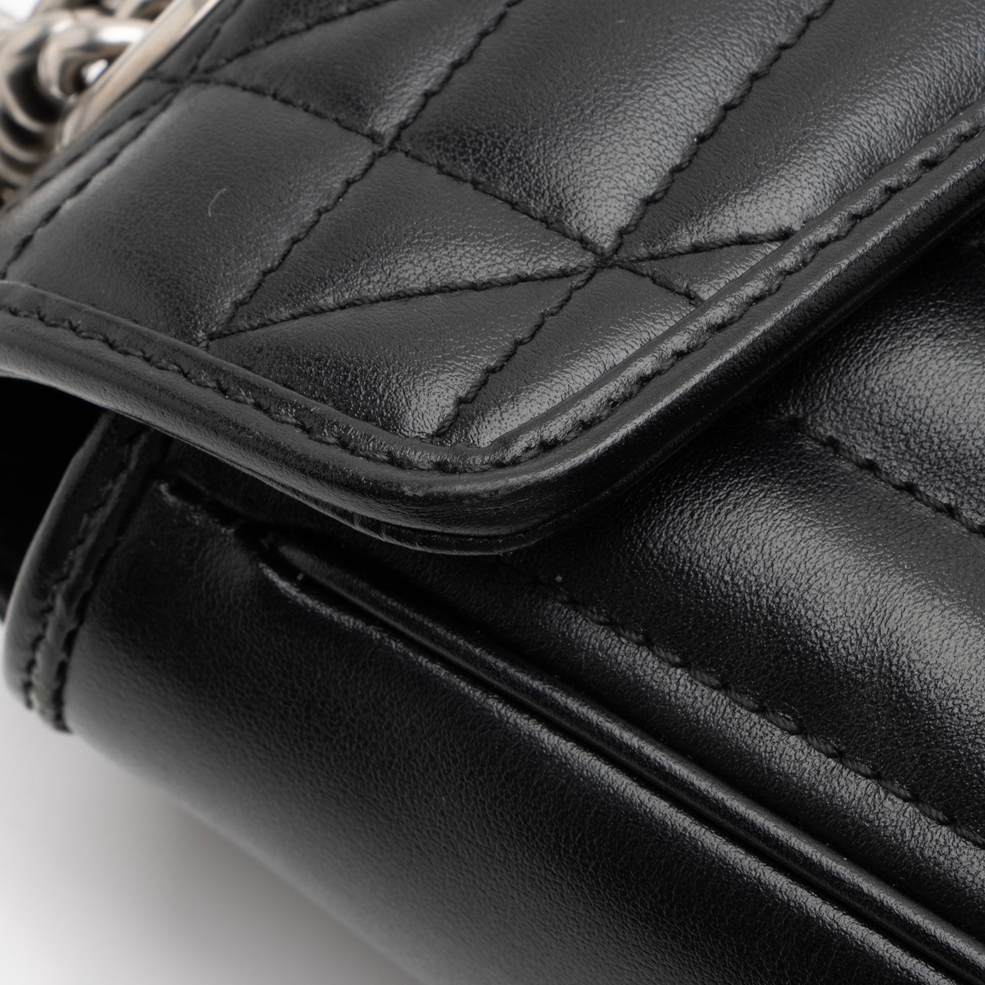 Gucci Mixed Matelasse Leather GG Marmont Aria Medium Flap Bag