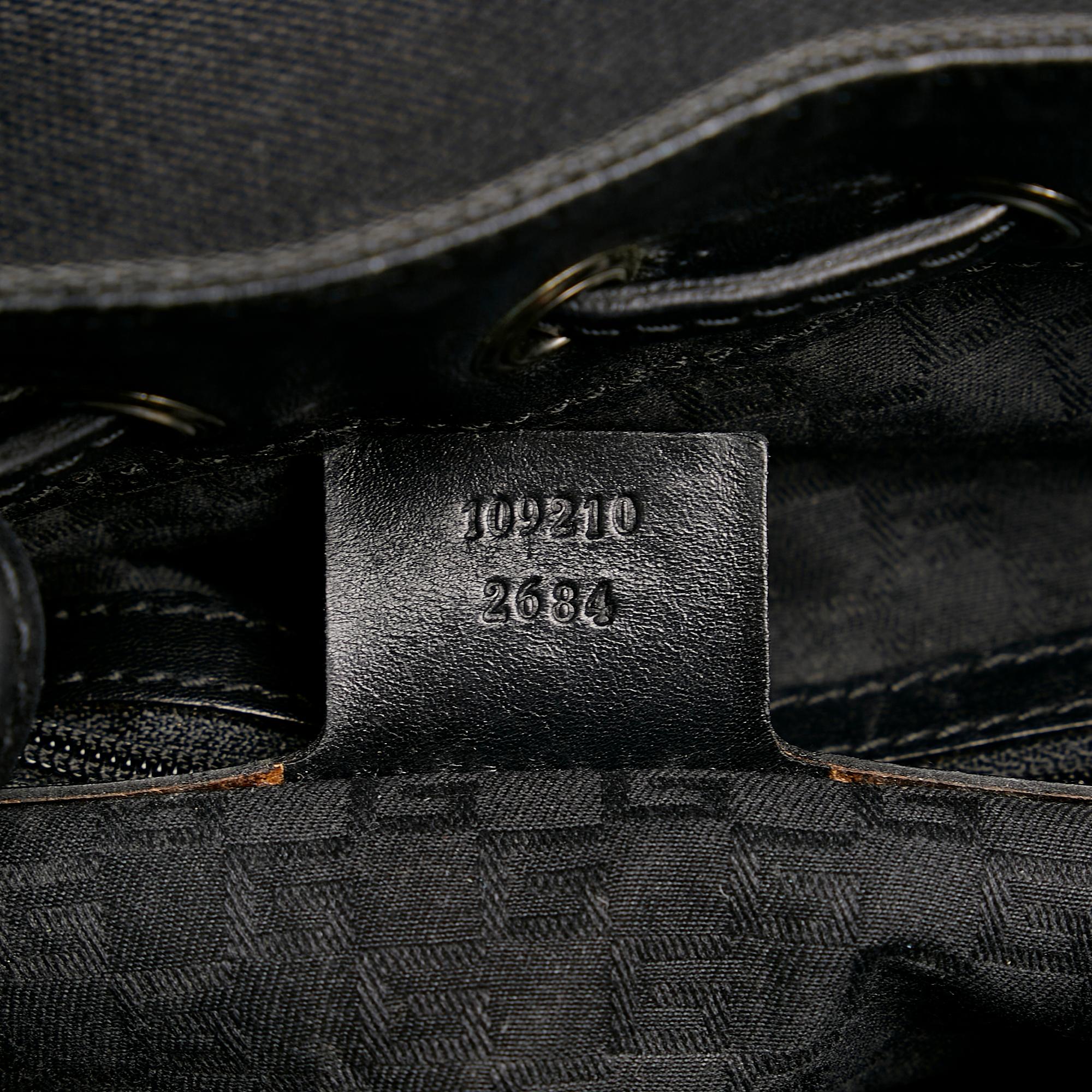 Gucci Nylon Drawstring Hobo Bag (SHG-wMVys5)