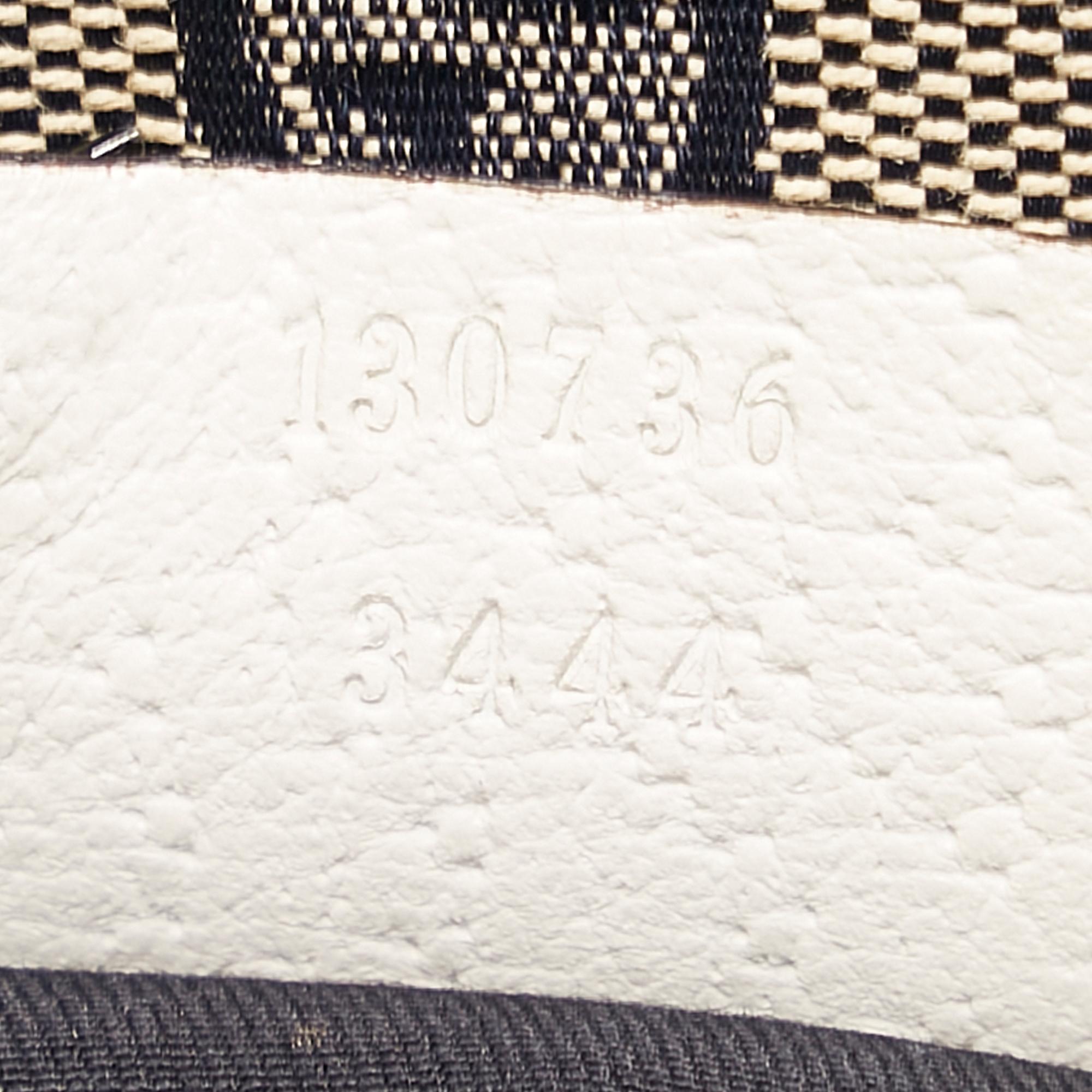 Gucci Pelham Leather Shoulder Bag (SHG-36143)