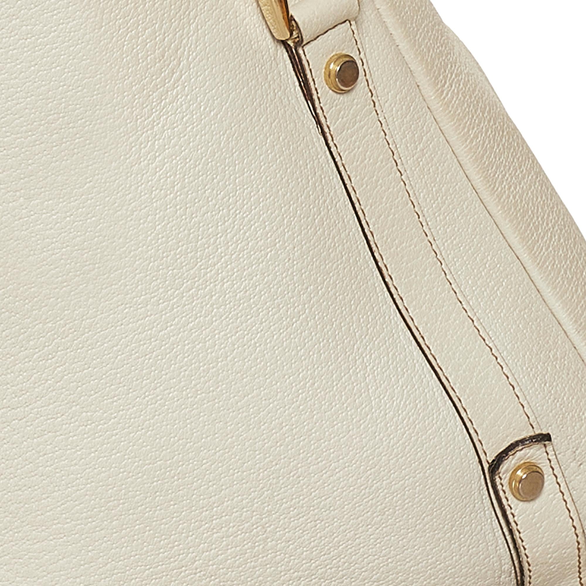 Gucci Pelham Leather Shoulder Bag (SHG-36143)