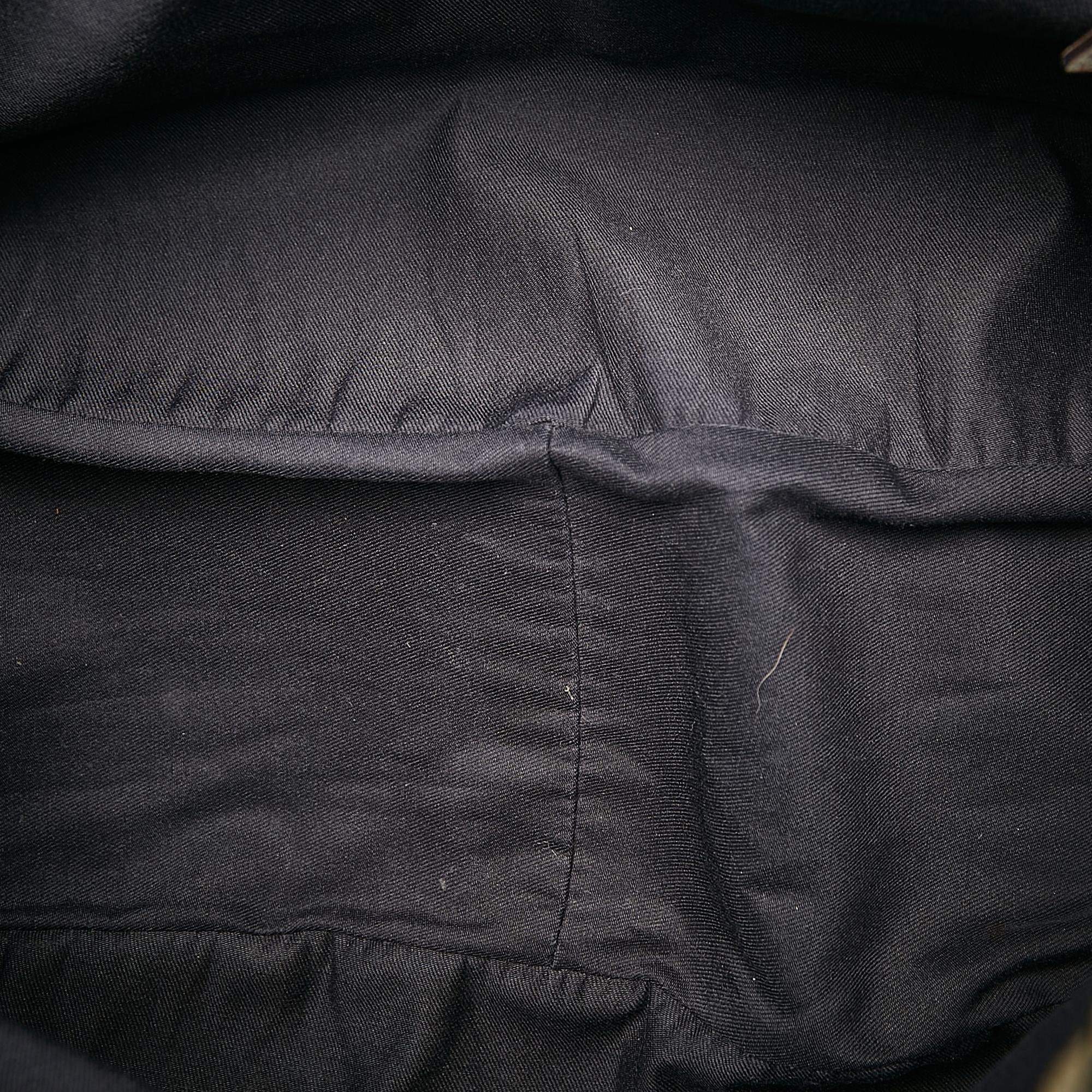 Gucci Pelham Leather Shoulder Bag (SHG-36143)