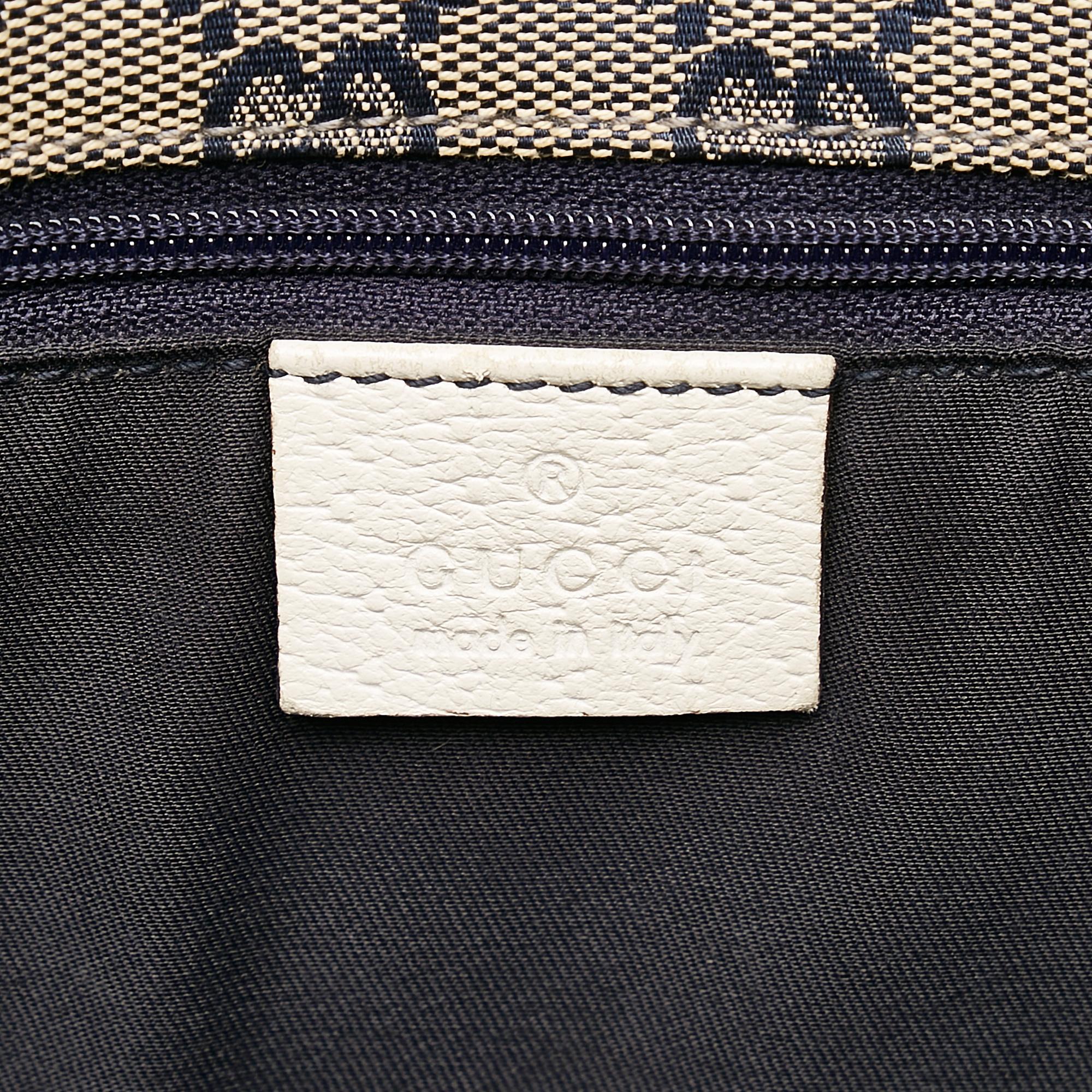 Gucci Pelham Leather Shoulder Bag (SHG-36143)