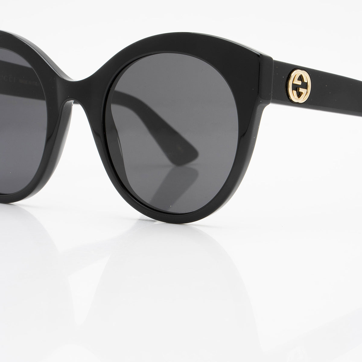 Gucci Round Interlocking GG Sunglasses