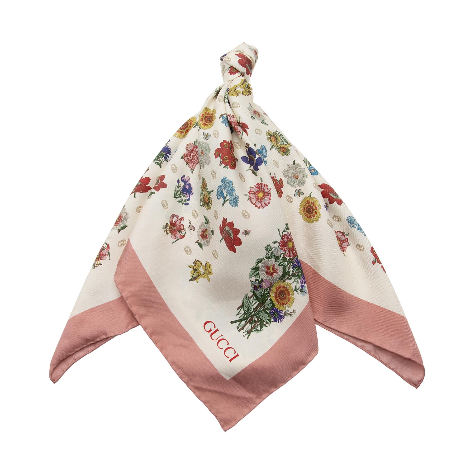Gucci Silk Twill Interlocking G Flora 90cm Scarf (SHF-KVAcCR)