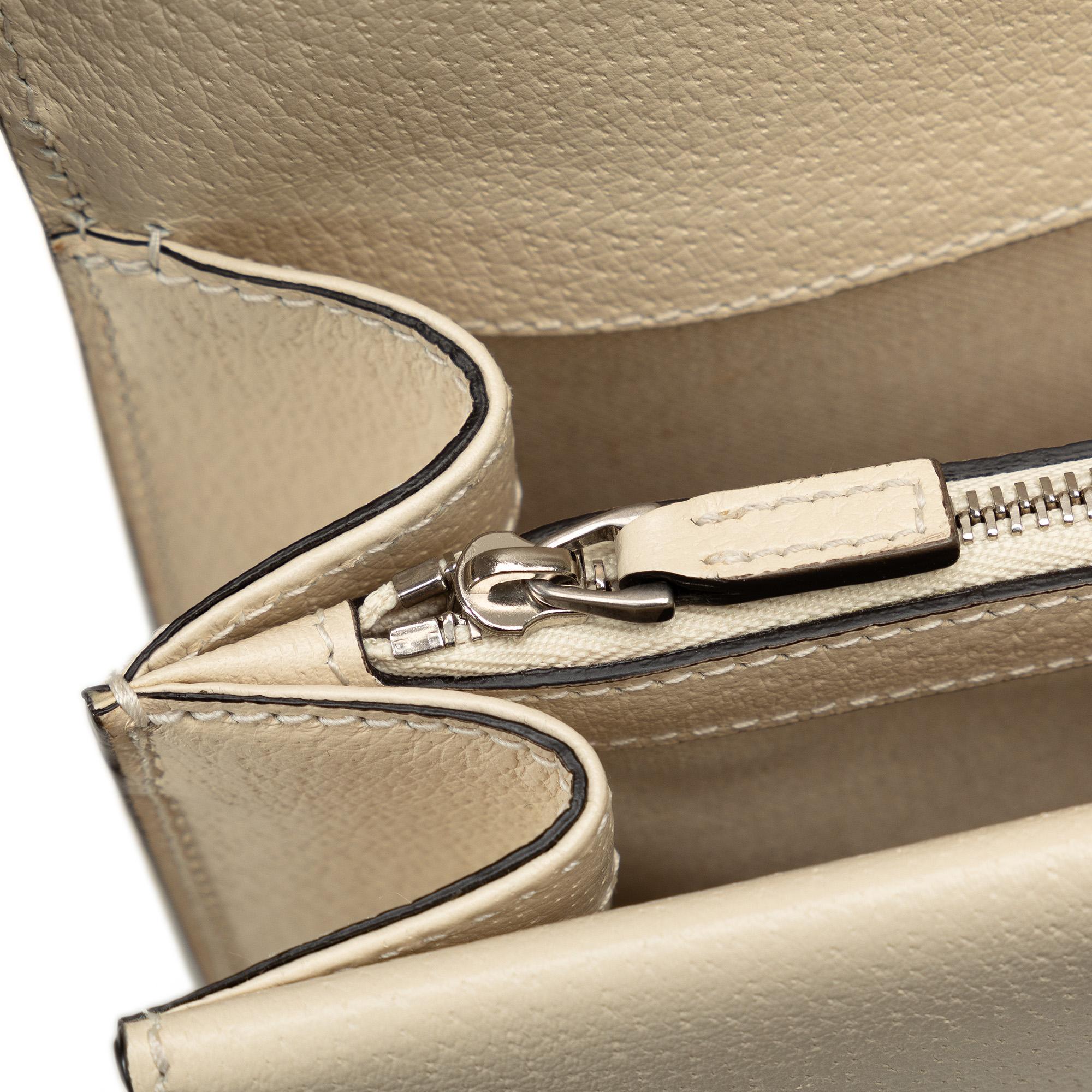 Gucci Small Dionysus Shoulder Bag (SHG-gluPx3)