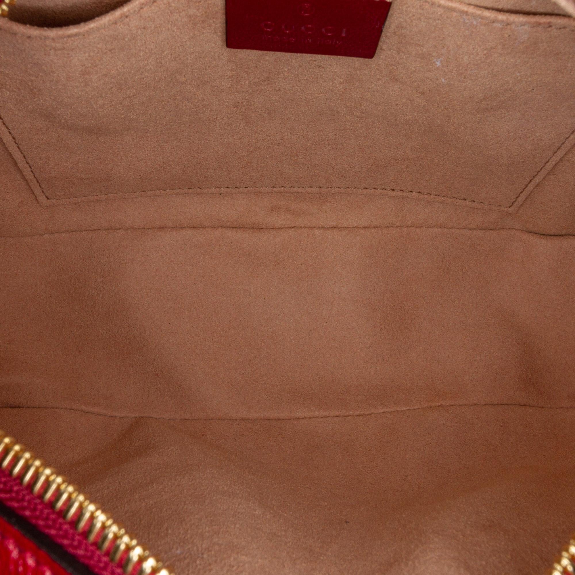 Gucci Small GG Canvas Marmont Crossbody bag (SHG-Sga3D4)