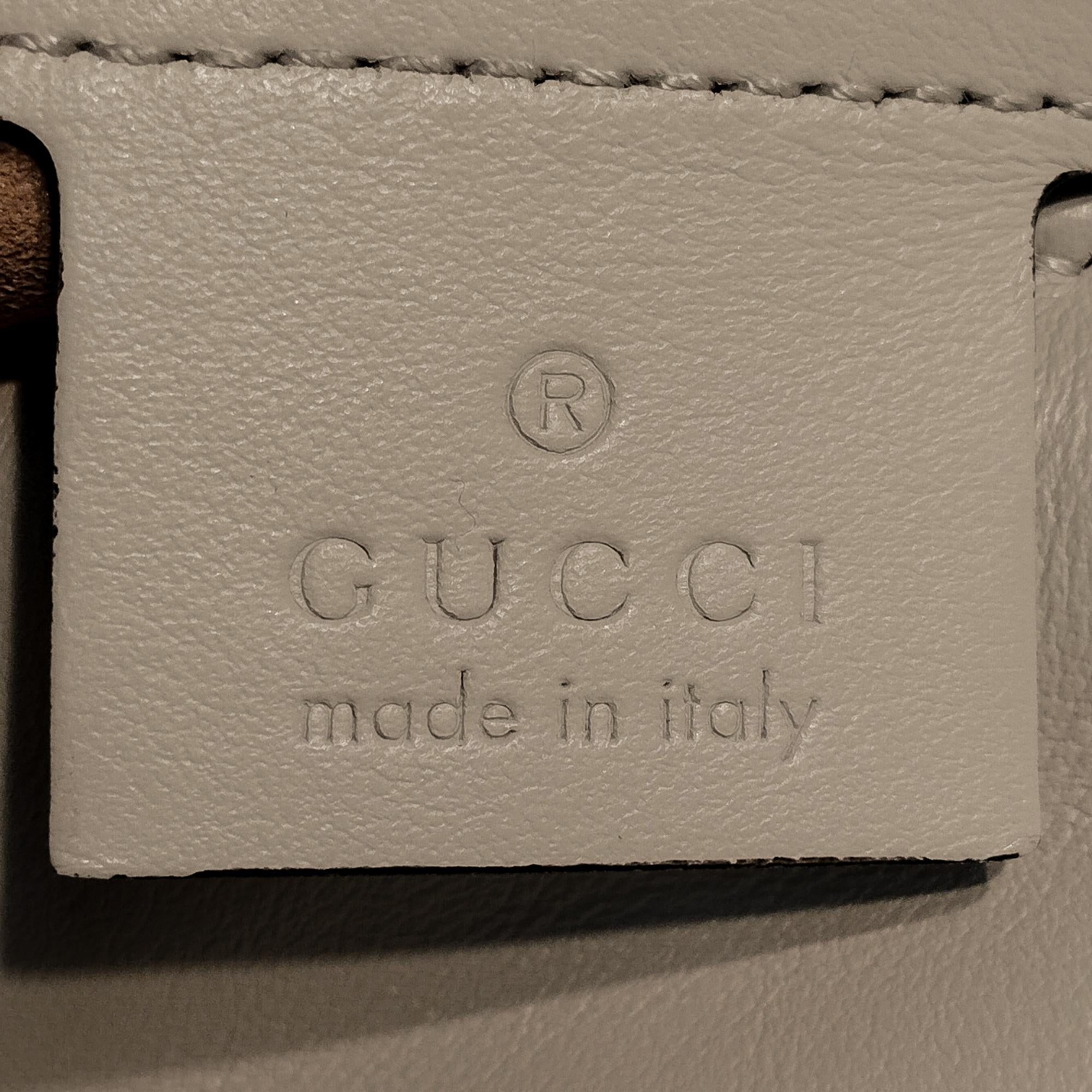 Gucci Small GG Marmont Crossbody (SHG-QJpiIn)