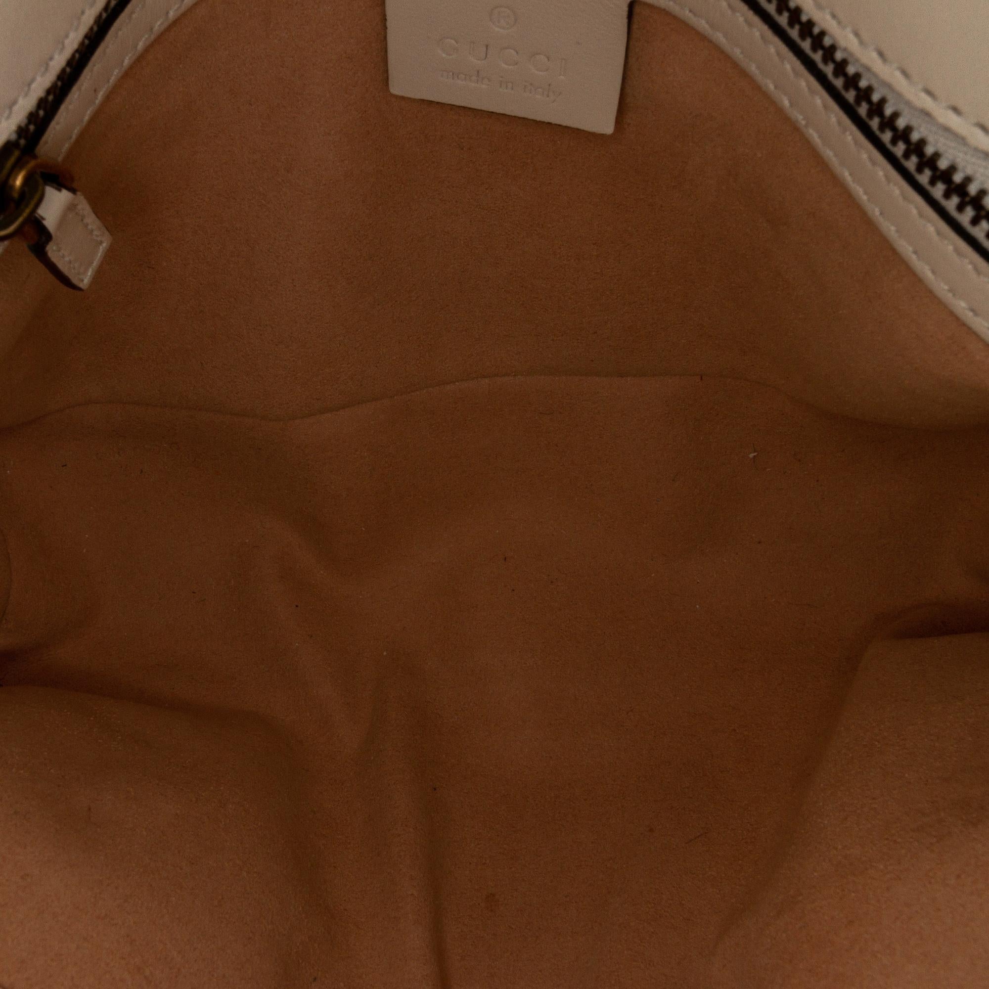 Gucci Small GG Marmont Crossbody (SHG-QJpiIn)