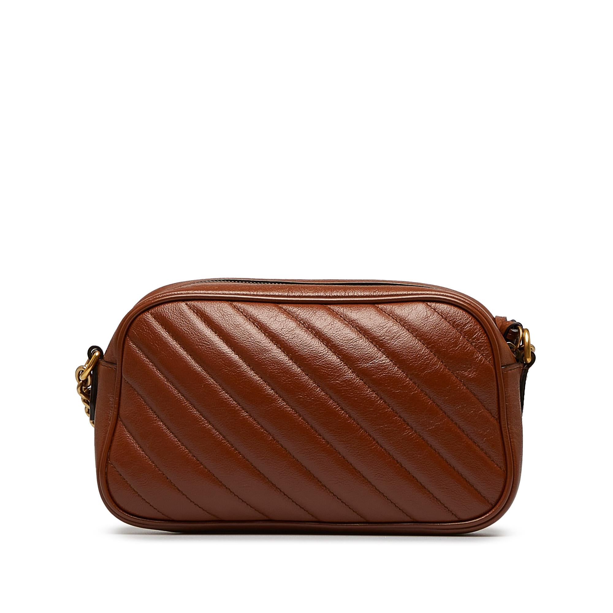 Gucci Small GG Marmont Matelasse Crossbody (SHG-FLjedm)