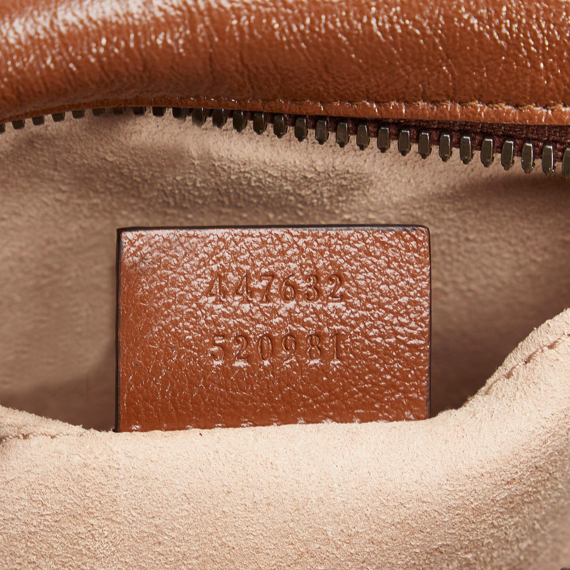 Gucci Small GG Marmont Matelasse Crossbody (SHG-FLjedm)