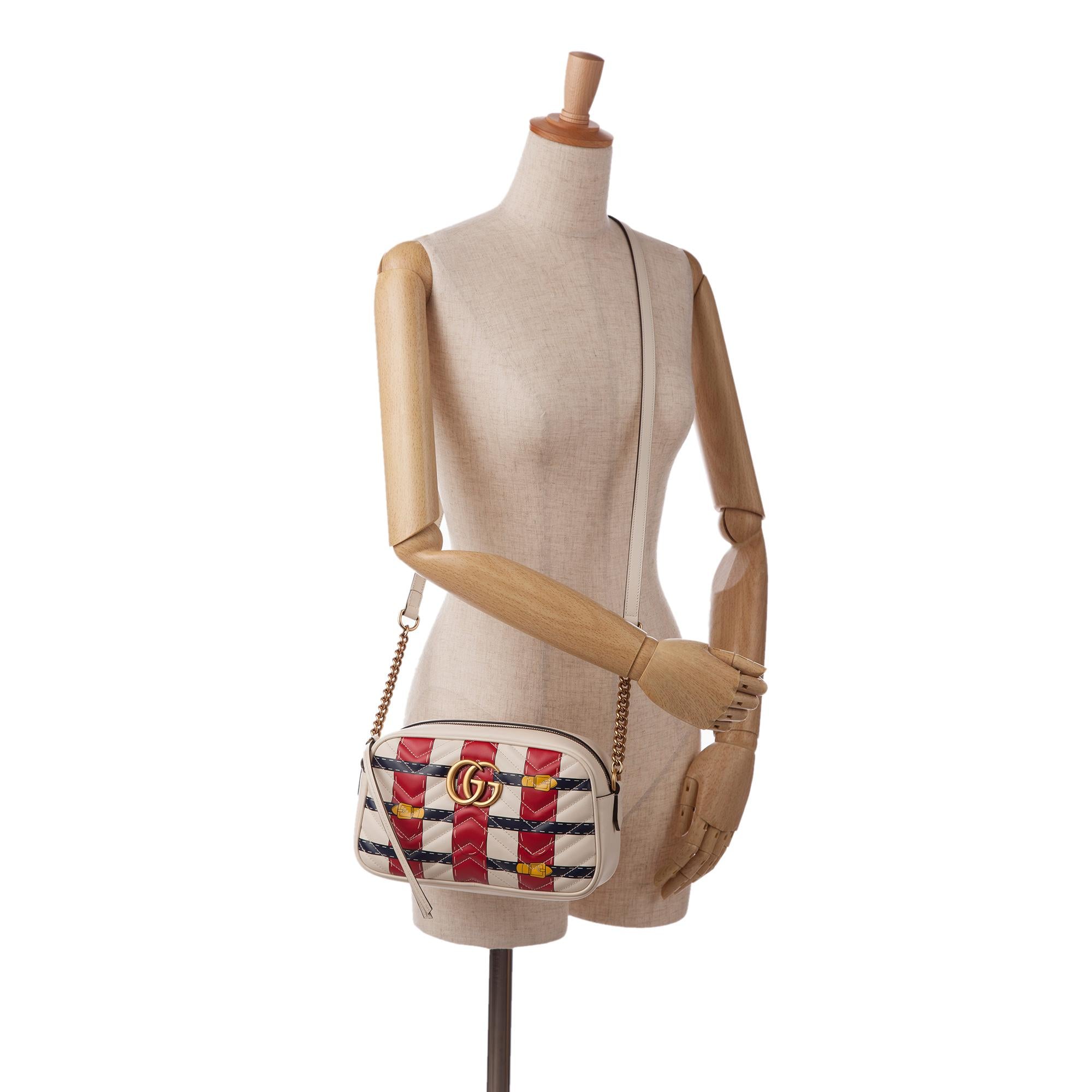 Gucci Small GG Marmont Matelasse Trompe L'Oeil Crossbody (SHG-5QnTSu)