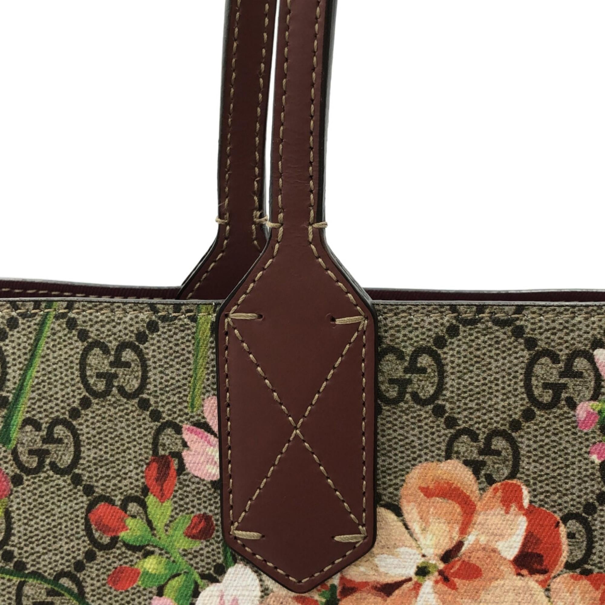 Gucci Small GG Supreme Blooms Reversible Tote (SHG-k7qQhG)