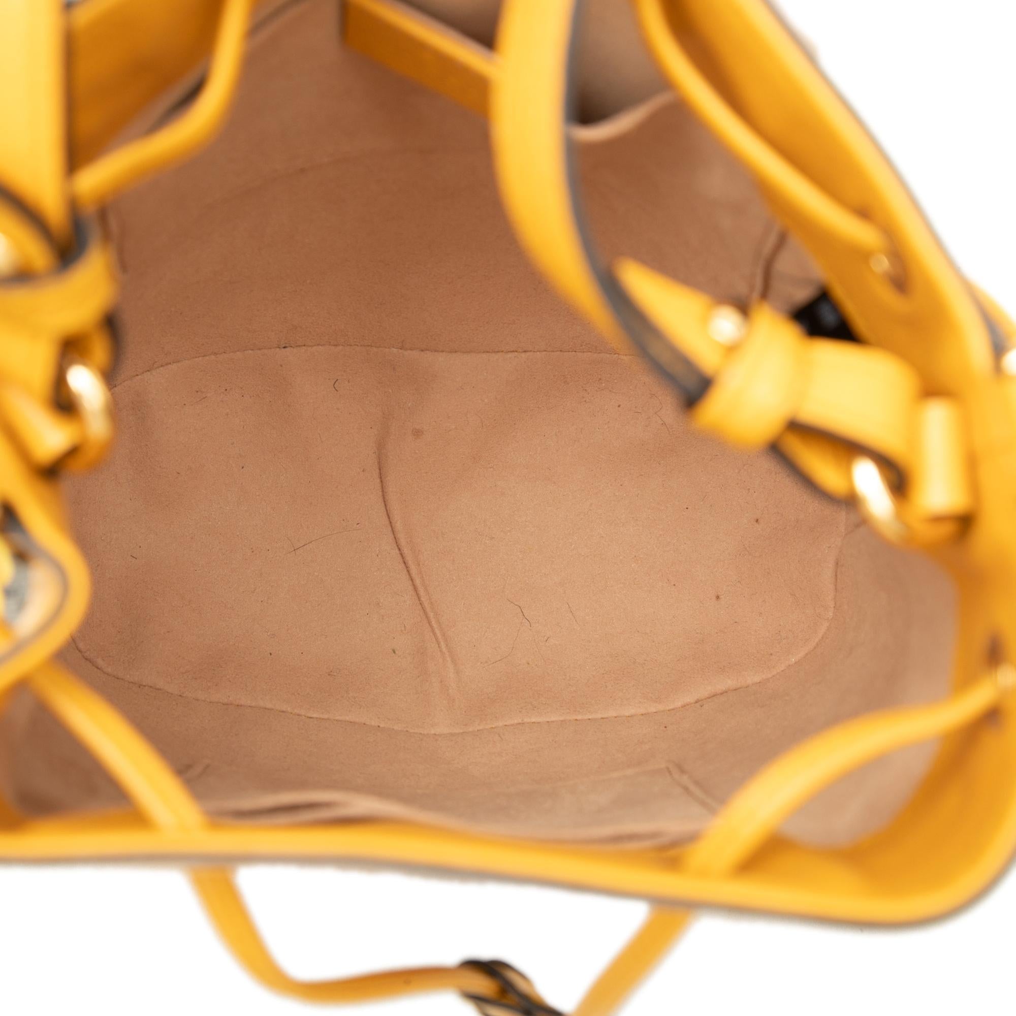 Gucci Small GG Supreme Flora Ophidia Bucket Bag